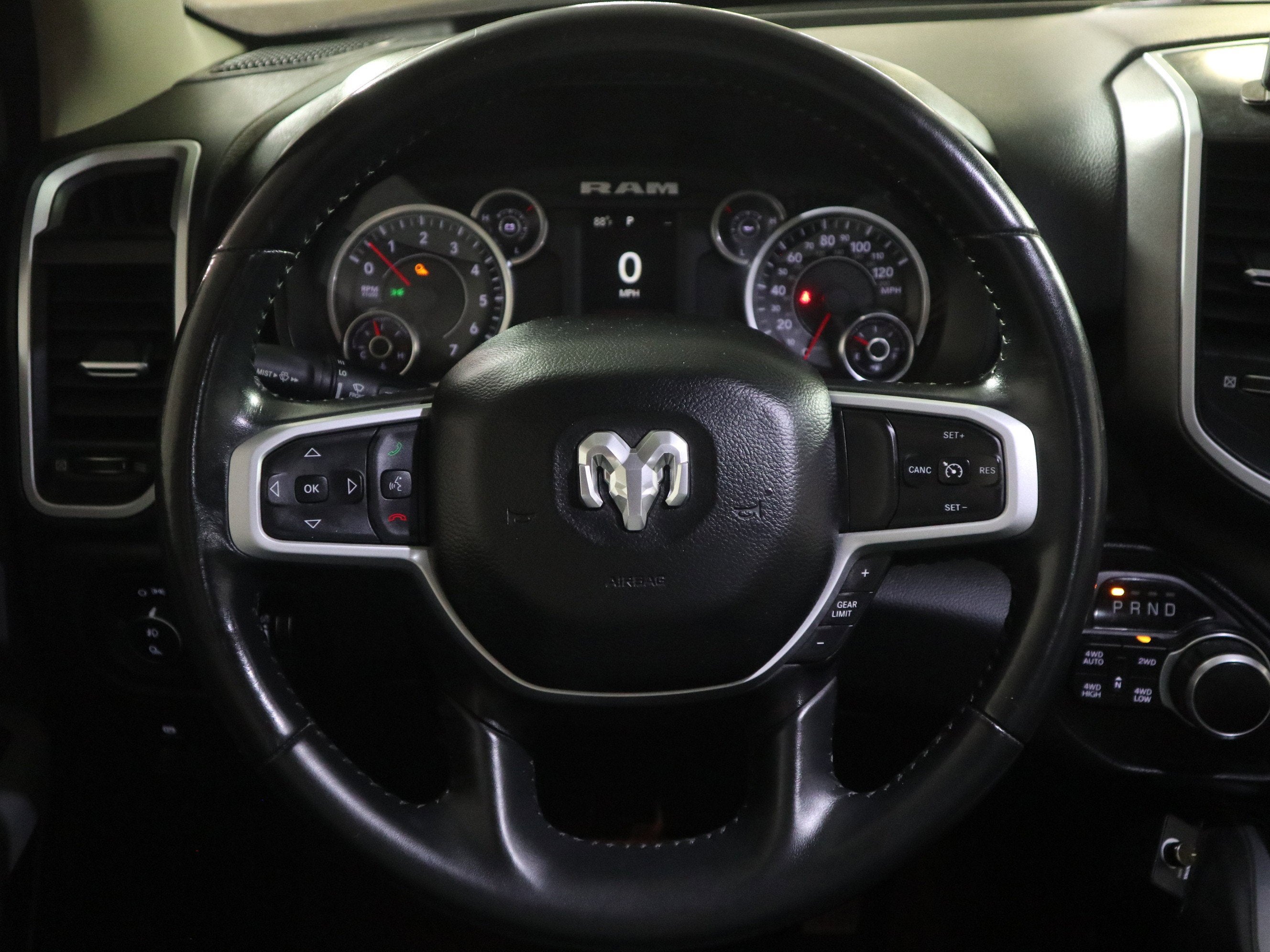 2020 RAM 1500 Big Horn Crew Cab 4x4