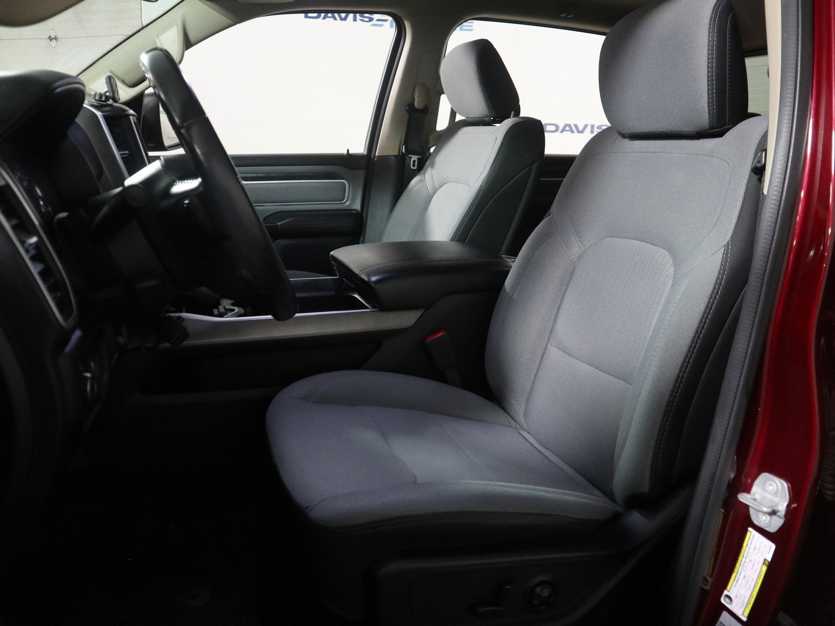 2020 RAM 1500 Big Horn Crew Cab 4x4