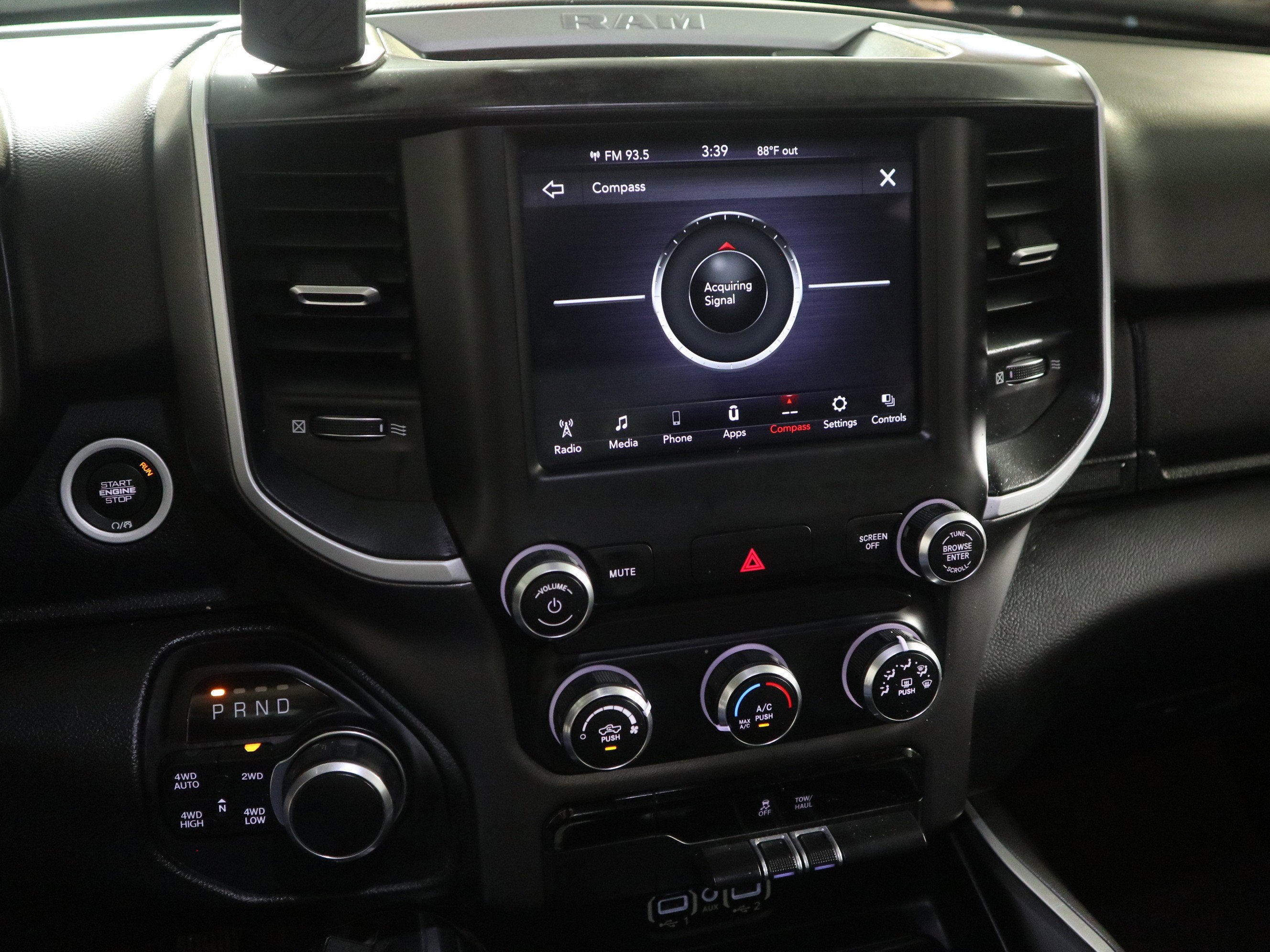 2020 RAM 1500 Big Horn Crew Cab 4x4