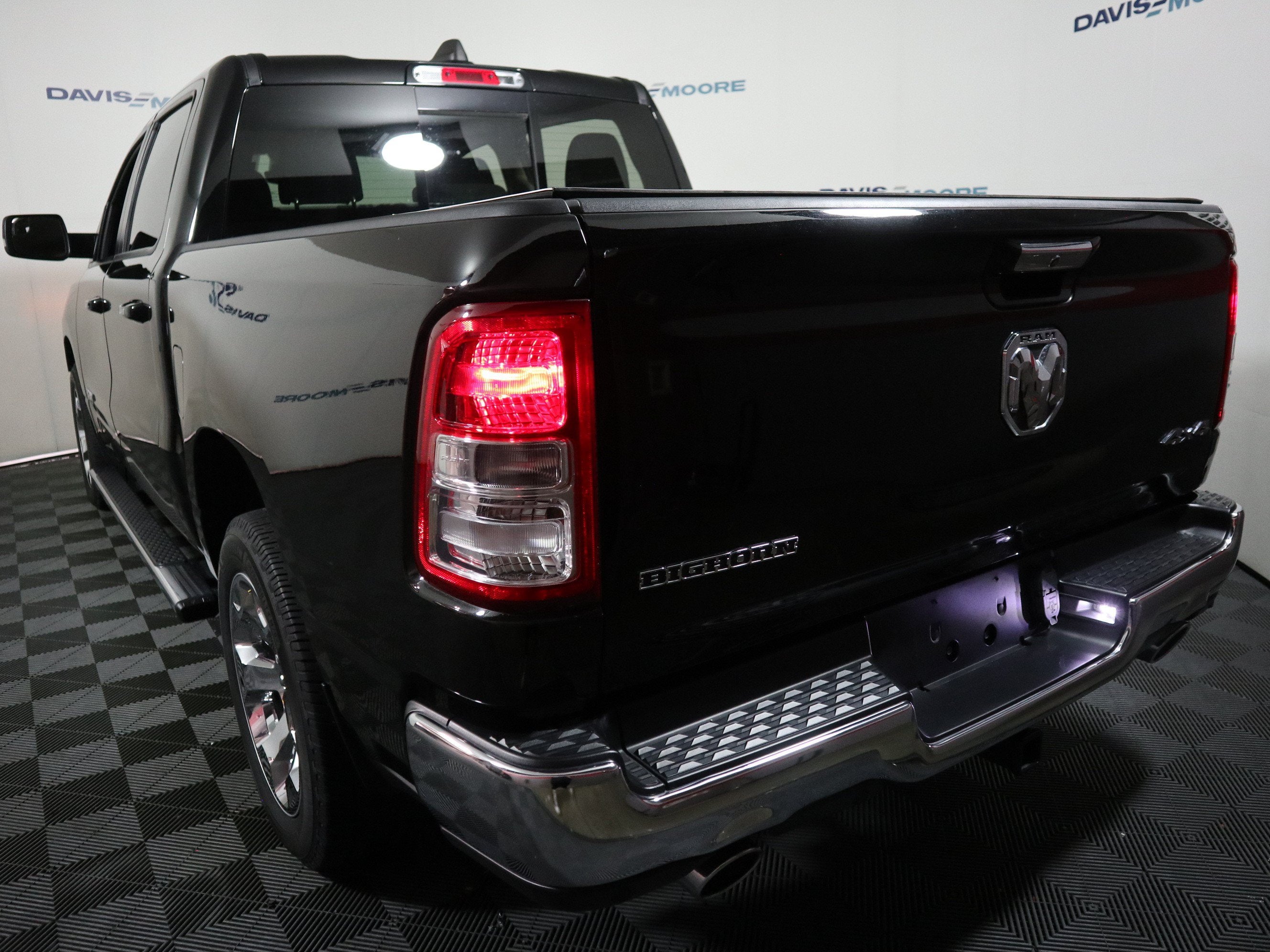 2020 RAM 1500 Big Horn Crew Cab 4x4