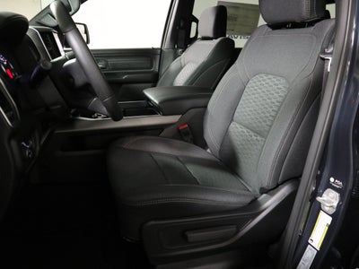 2026 RAM 1500 Express 4x4 Crew Cab