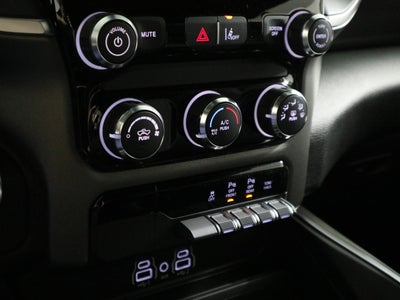 2026 RAM 1500 Express 4x4 Crew Cab