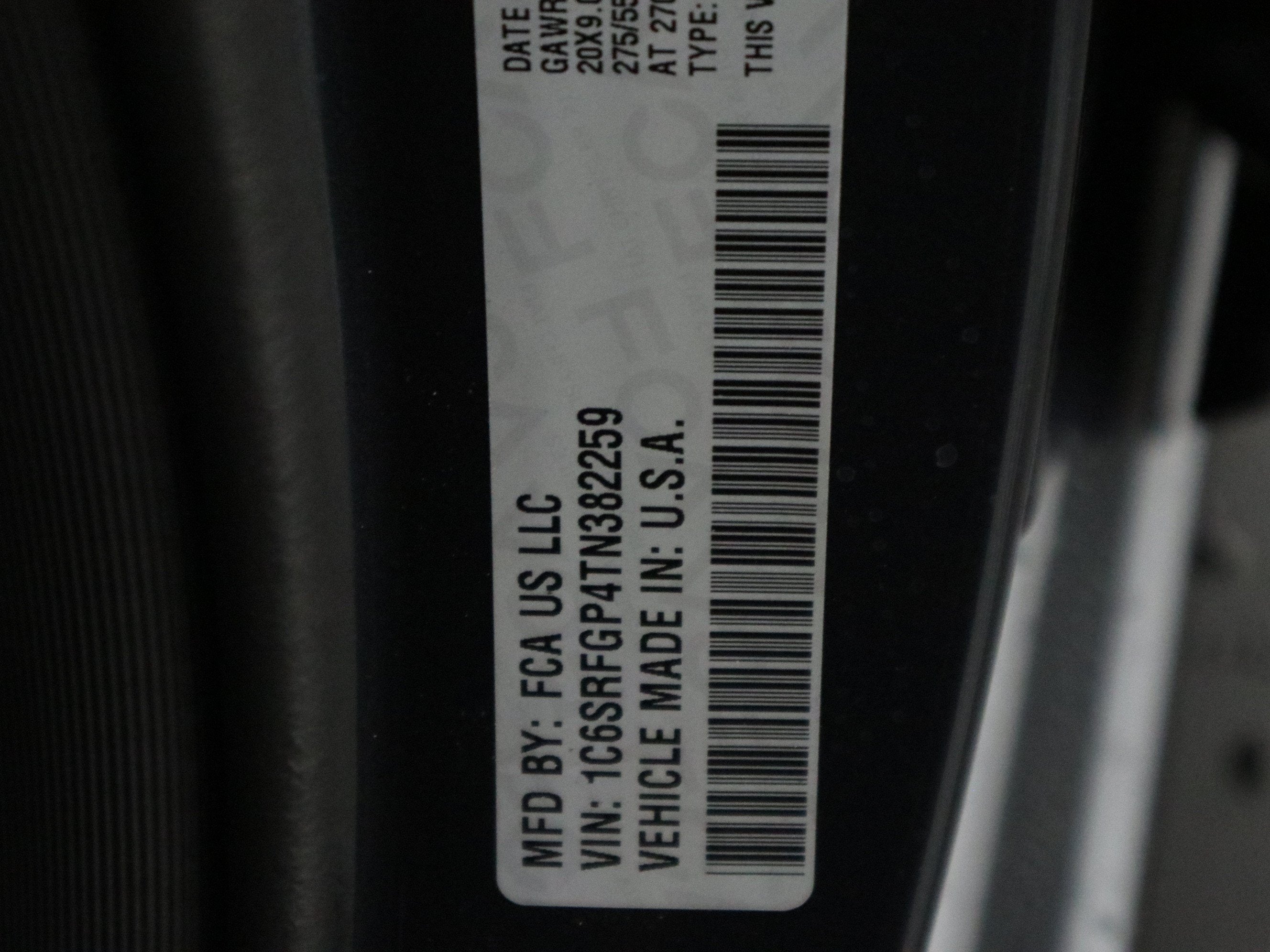2026 RAM 1500 Express 4x4 Crew Cab