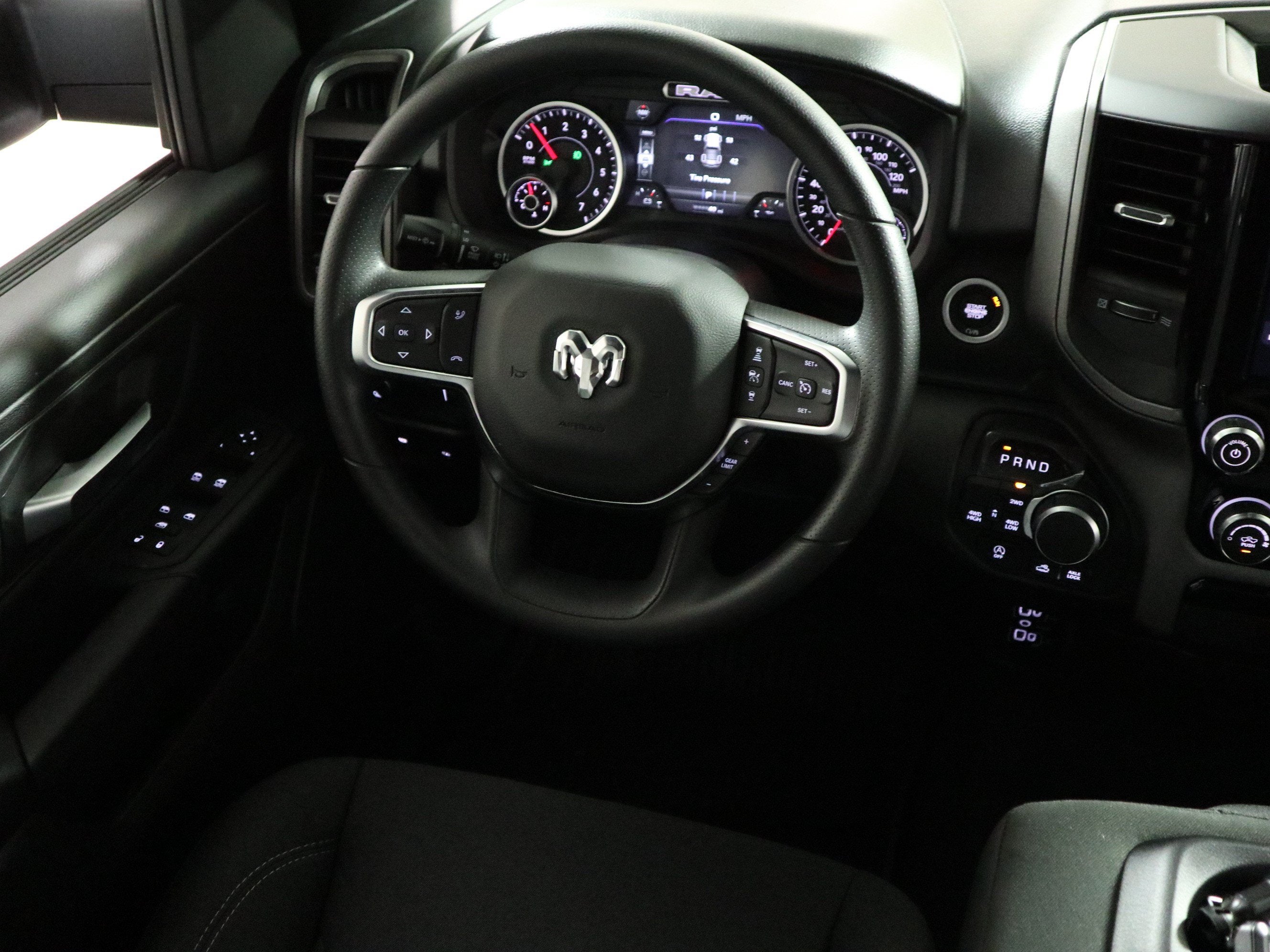 2027 RAM 1500 Tradesman Crew Cab 4x4
