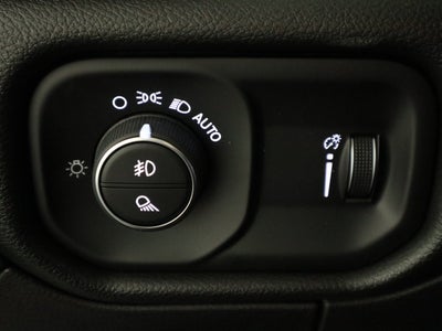 2027 RAM 1500 Tradesman Crew Cab 4x4