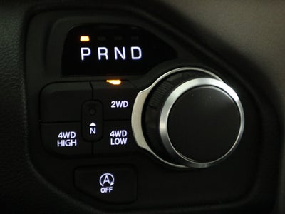 2026 RAM 1500 Express 4x4 Crew Cab