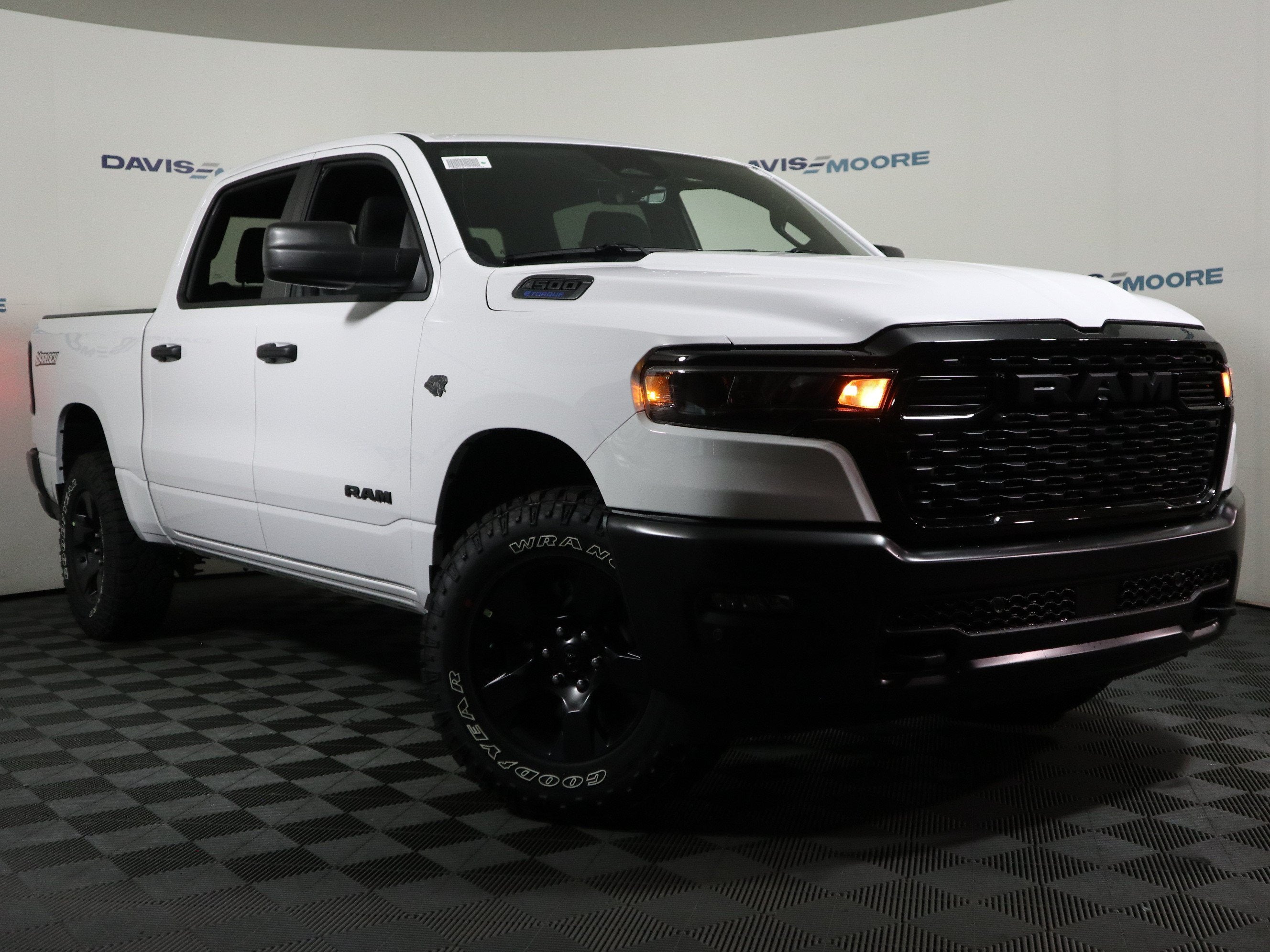 2027 RAM 1500 Warlock Crew Cab 4x4
