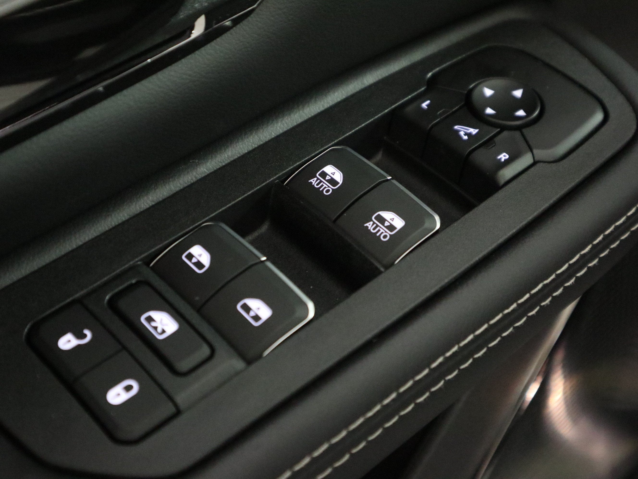 2027 RAM 1500 Limited