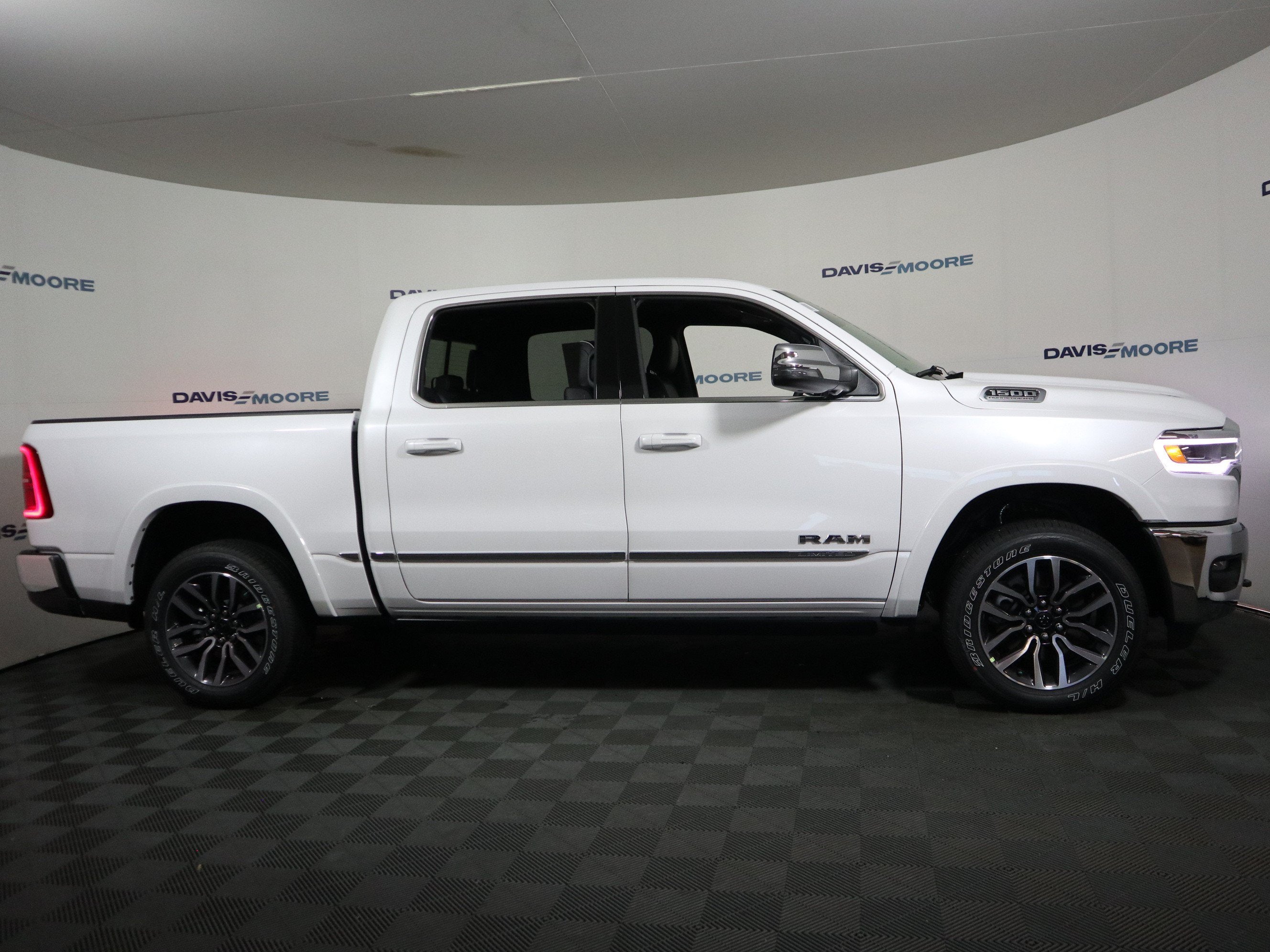 2027 RAM 1500 Limited