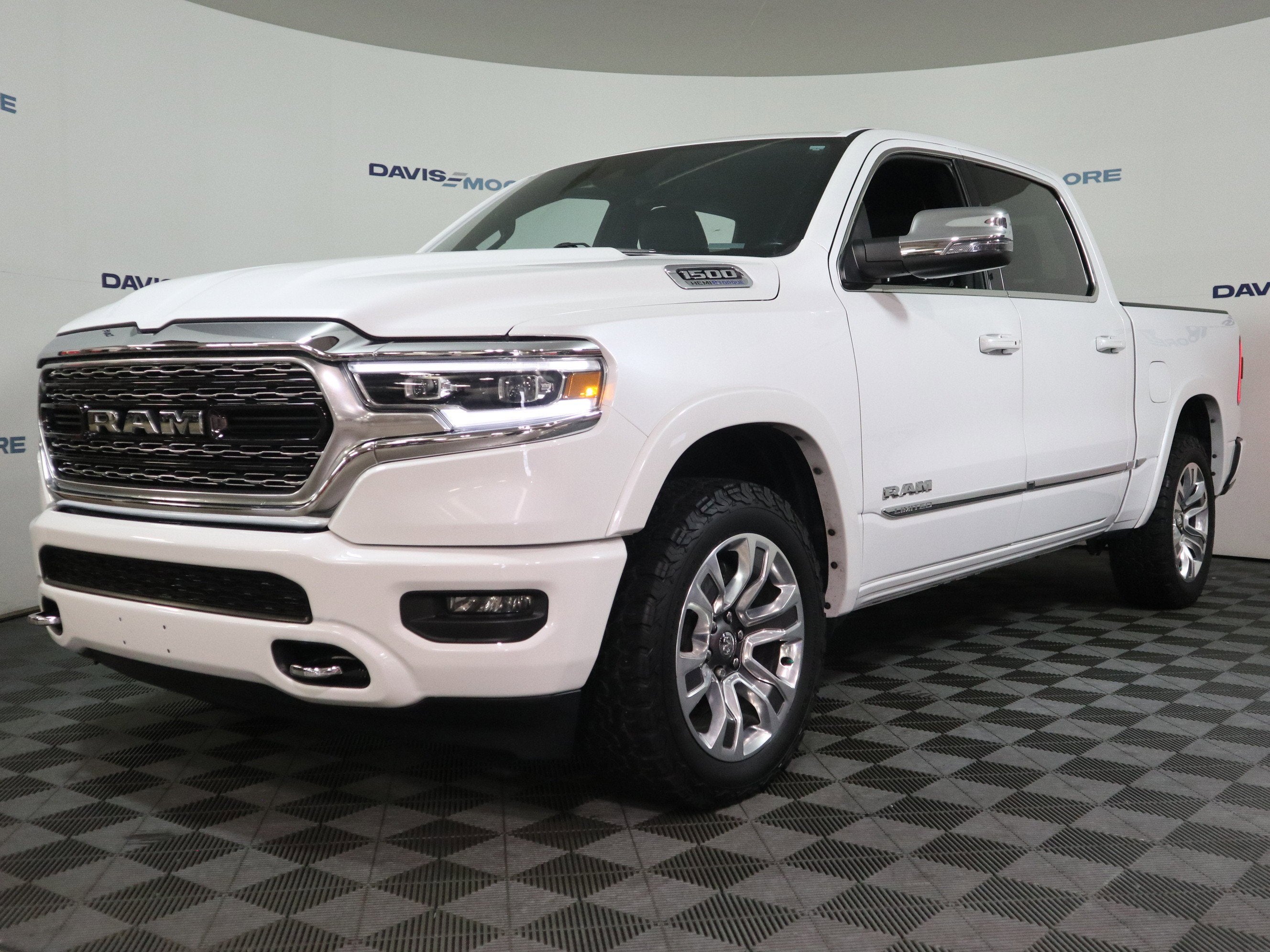 2024 RAM 1500 Limited