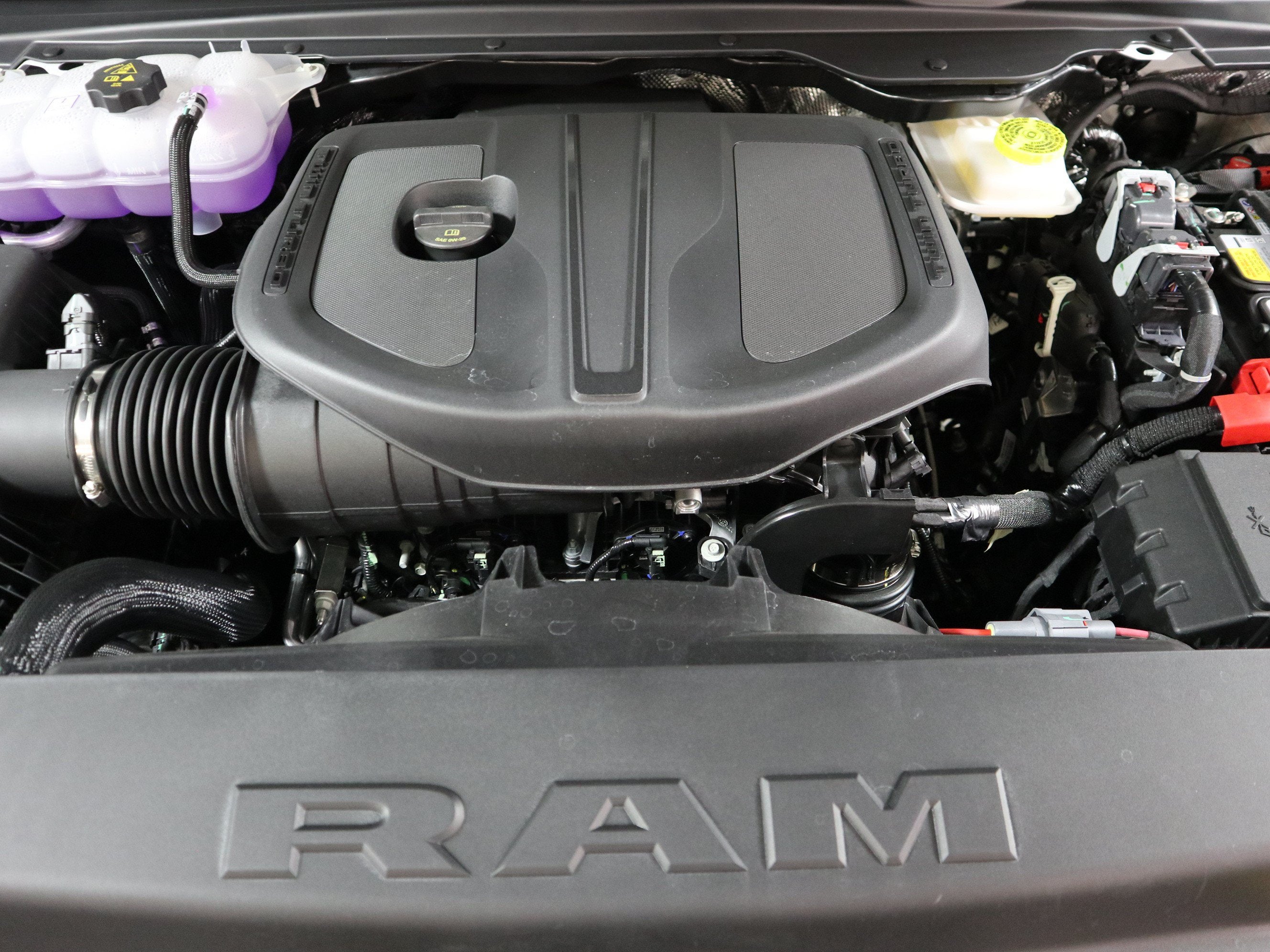 2027 RAM 1500 LARAMIE