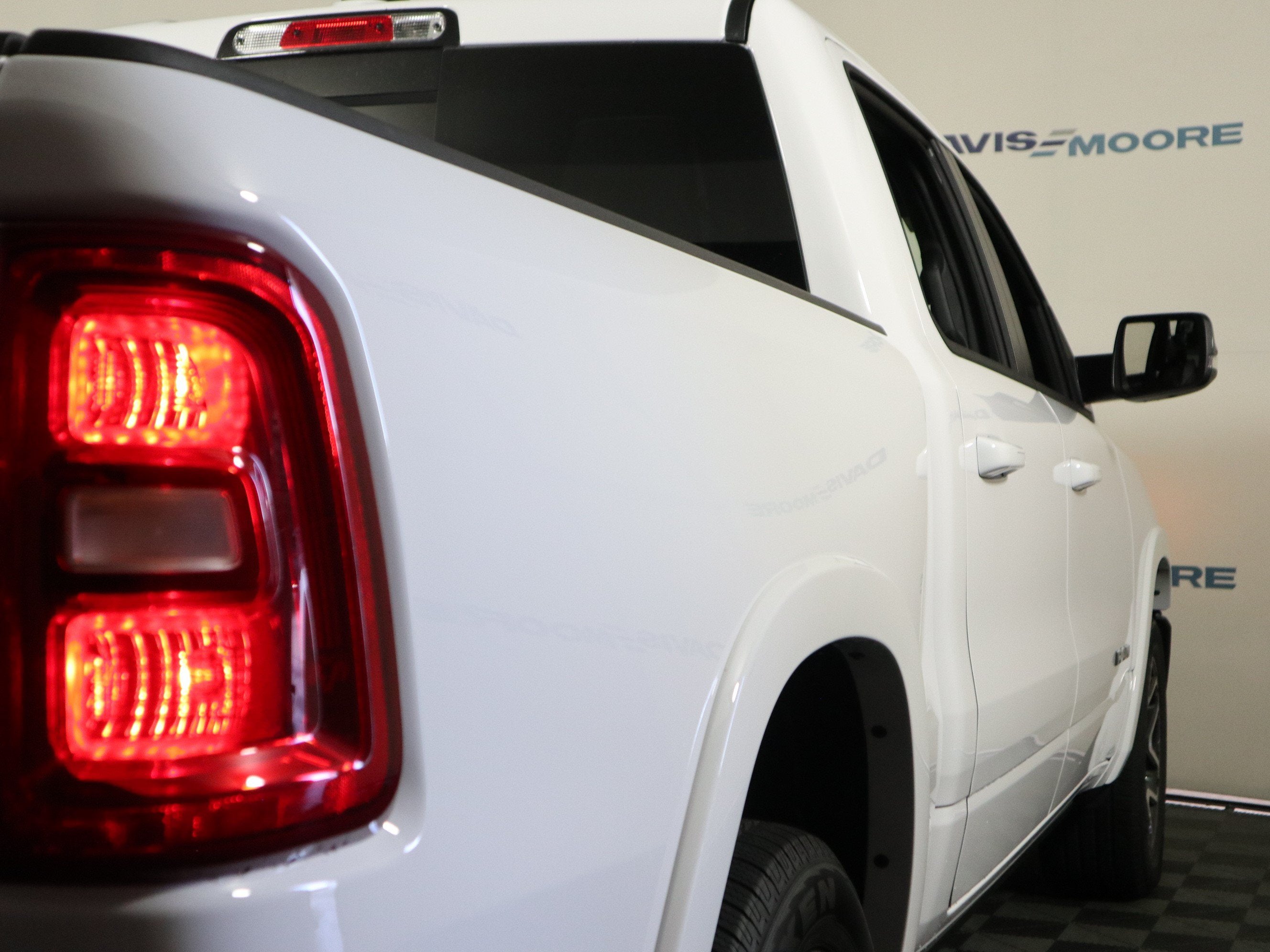 2027 RAM 1500 LARAMIE