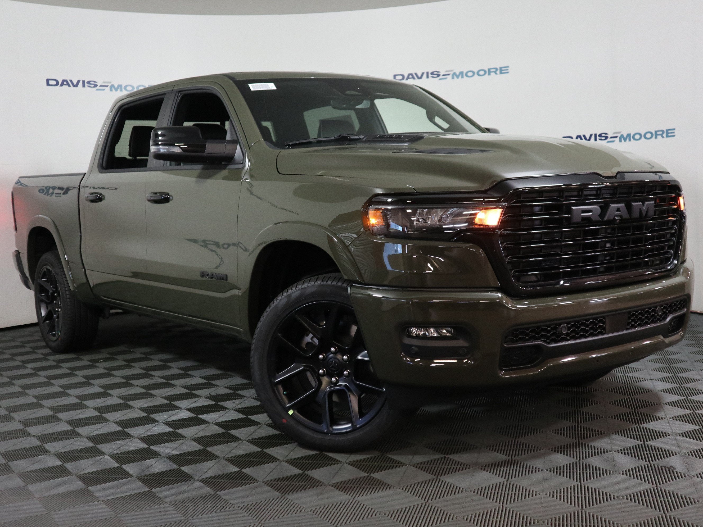 2027 RAM 1500 LARAMIE