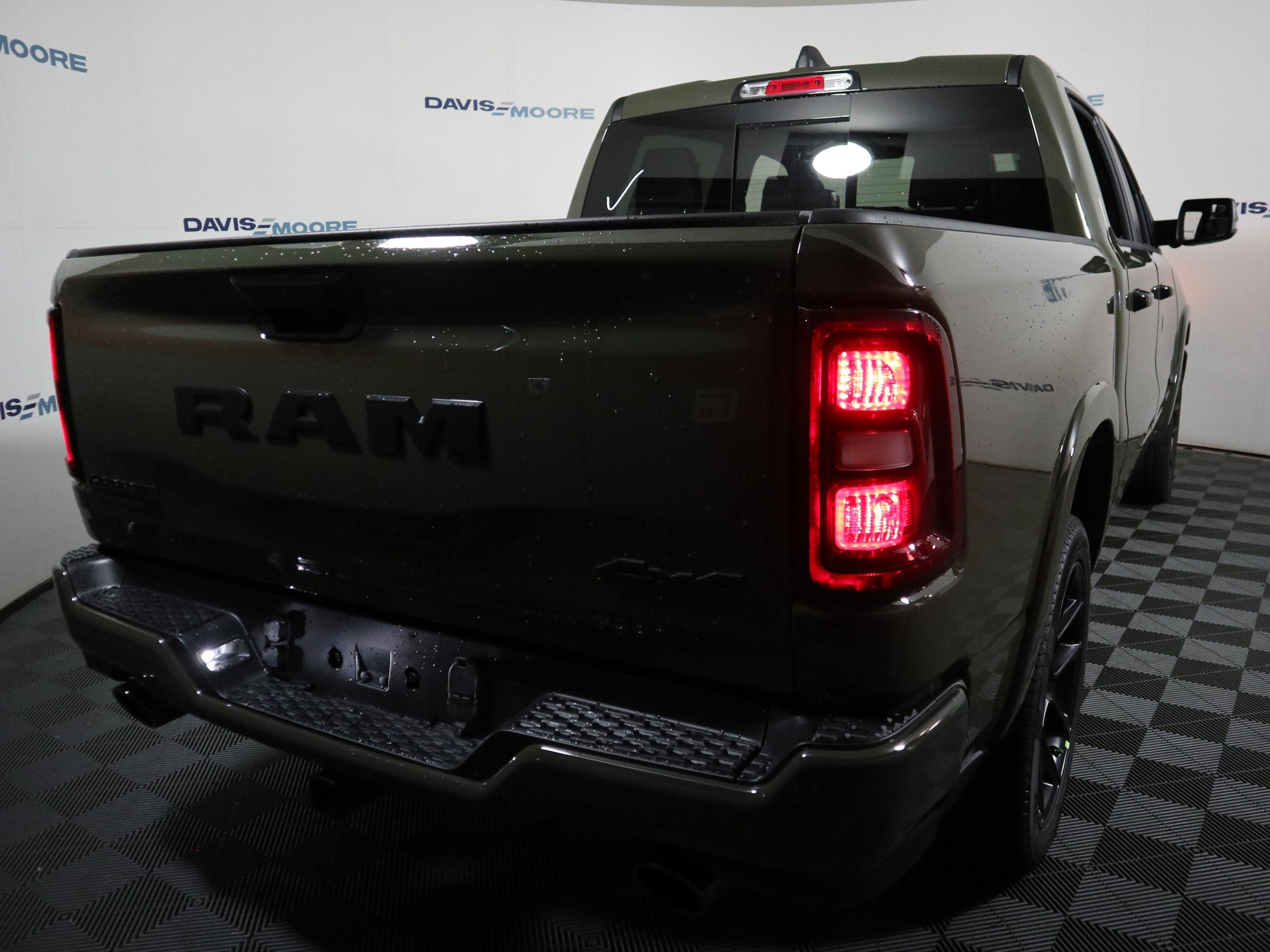 2027 RAM 1500 LARAMIE