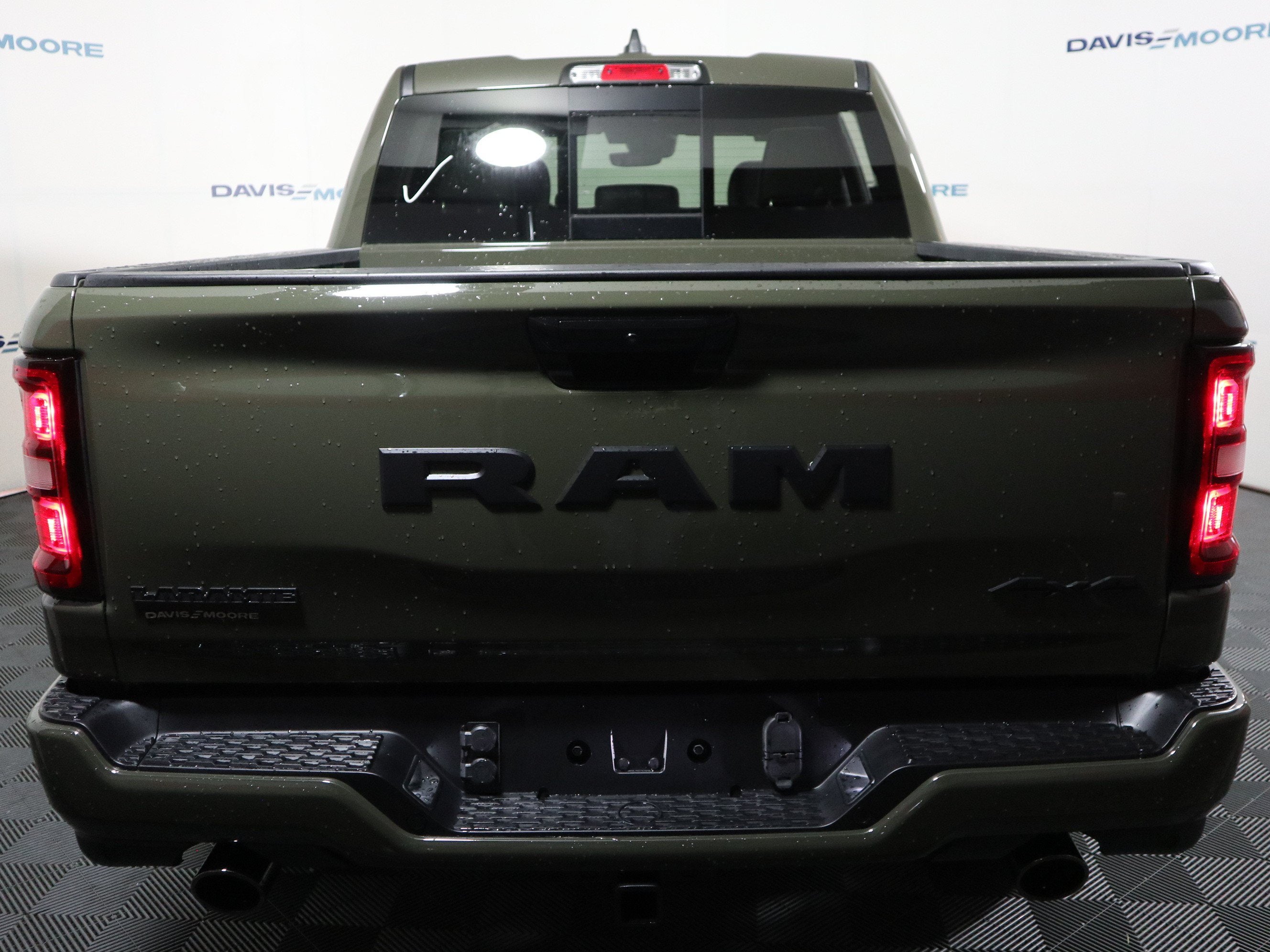 2027 RAM 1500 LARAMIE