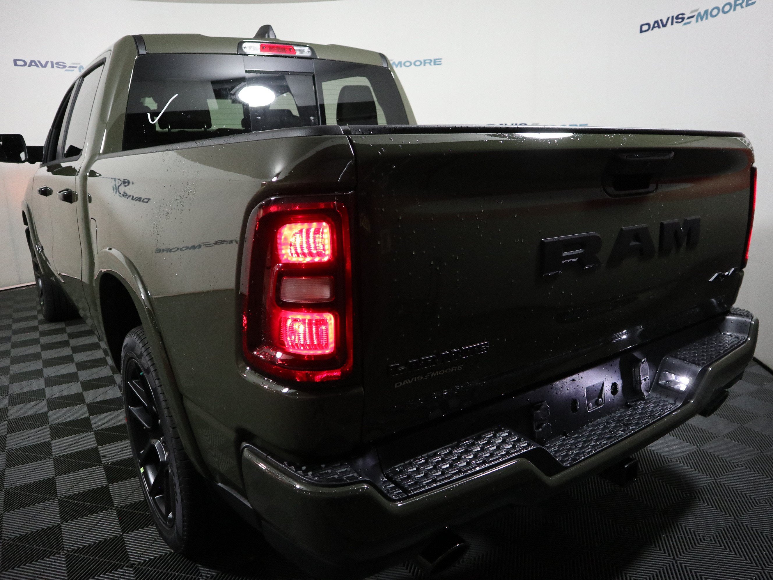 2027 RAM 1500 LARAMIE