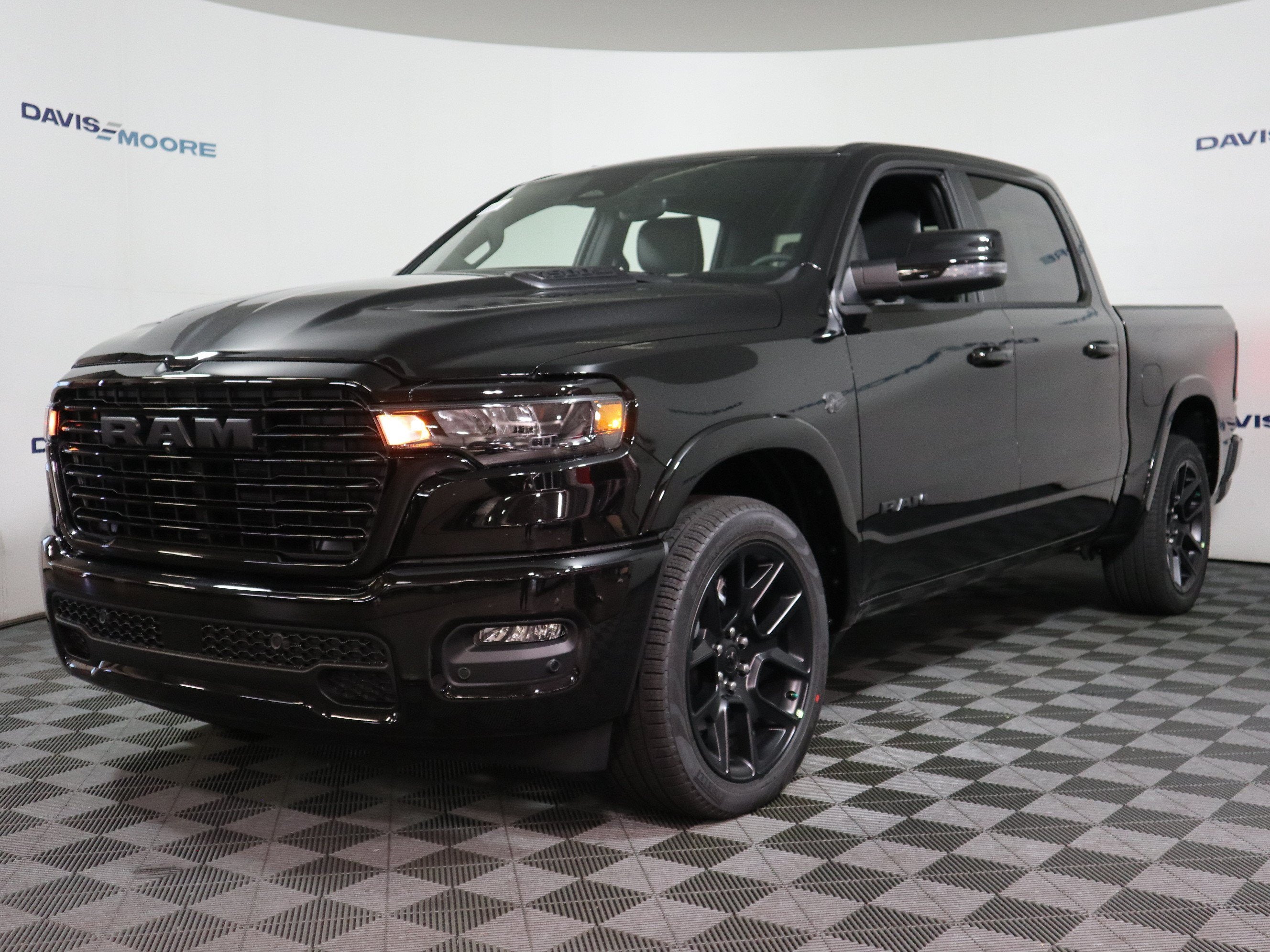 2027 RAM 1500 LARAMIE