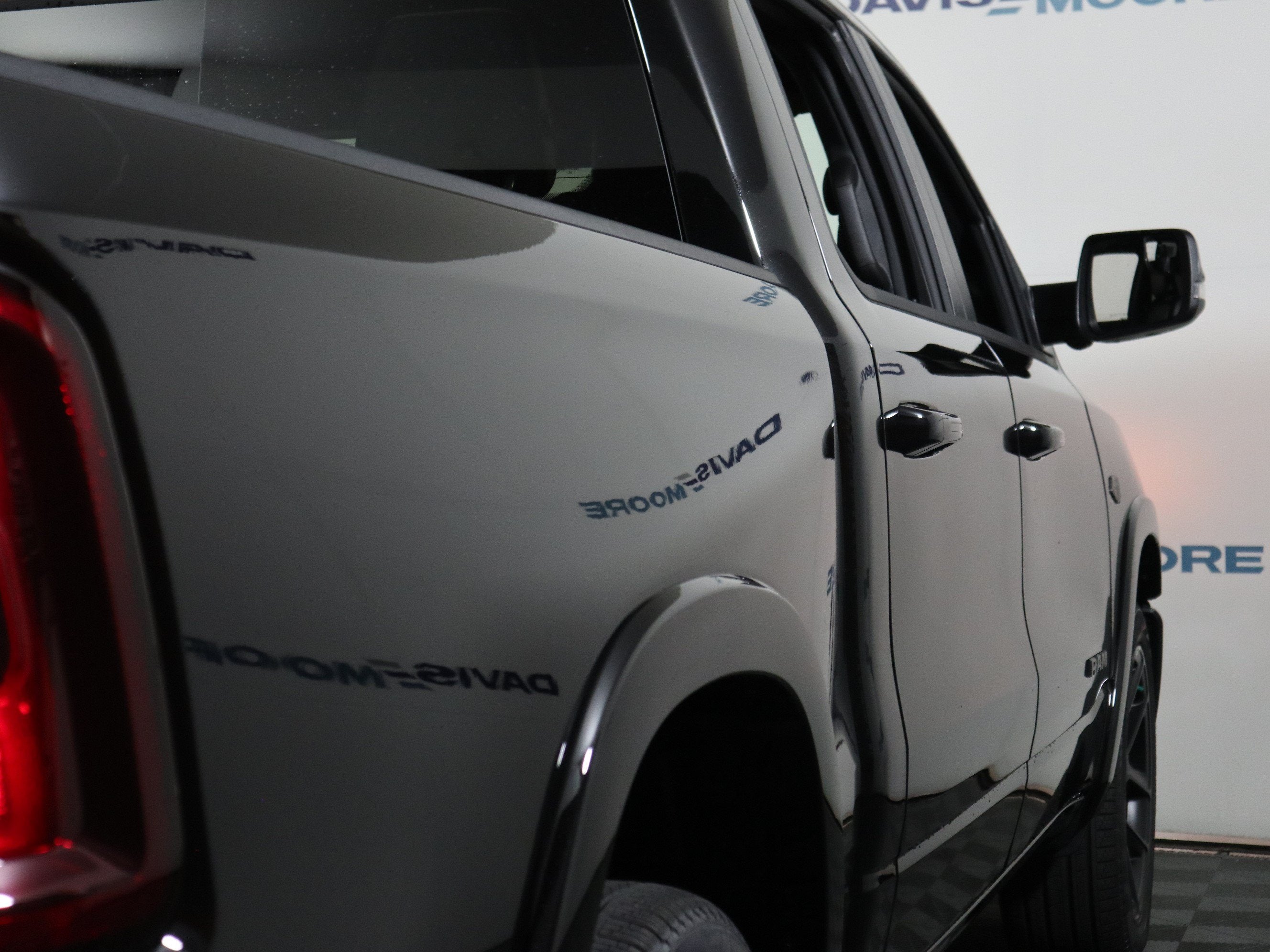 2027 RAM 1500 LARAMIE