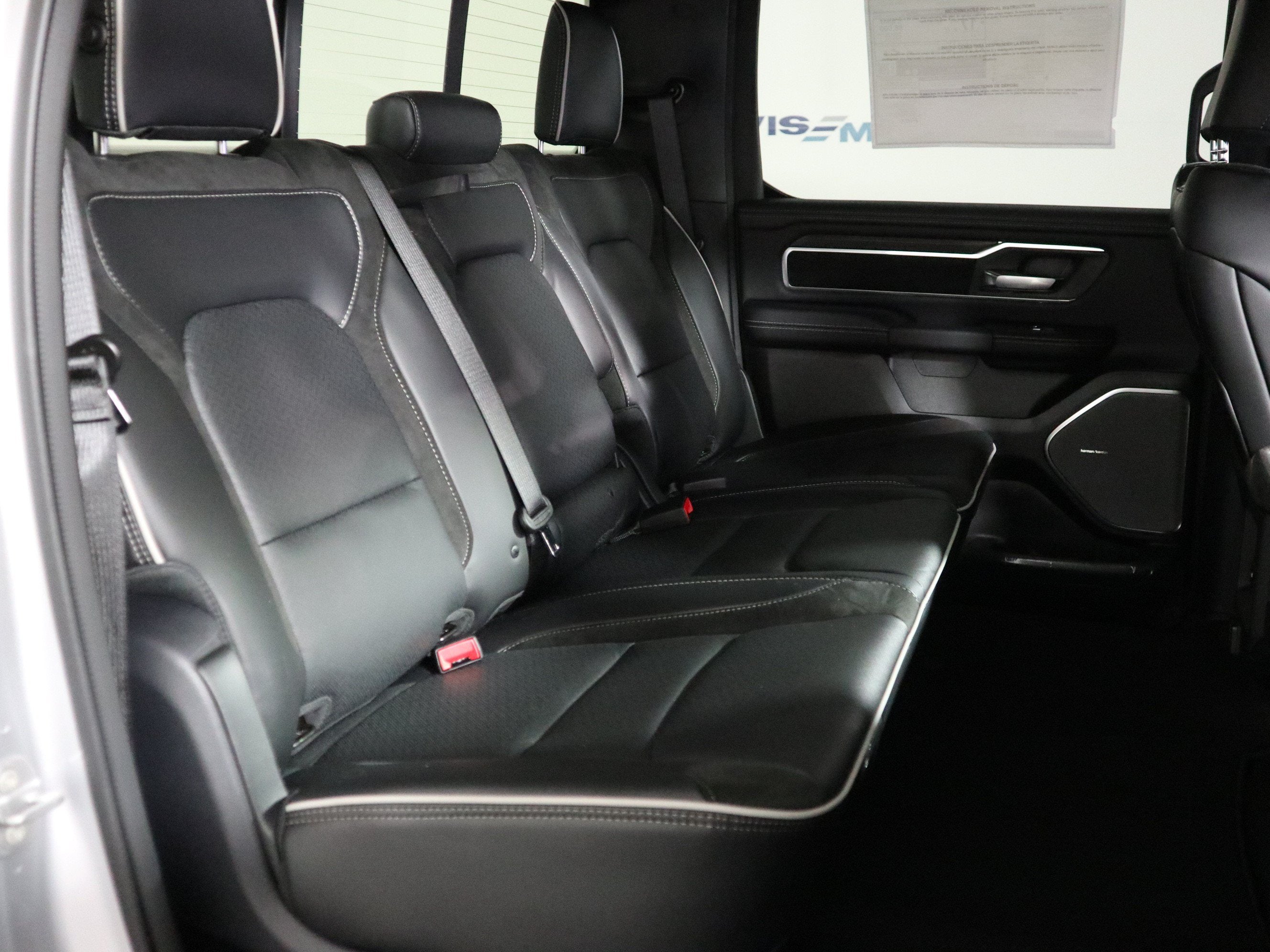 2027 RAM 1500 LARAMIE
