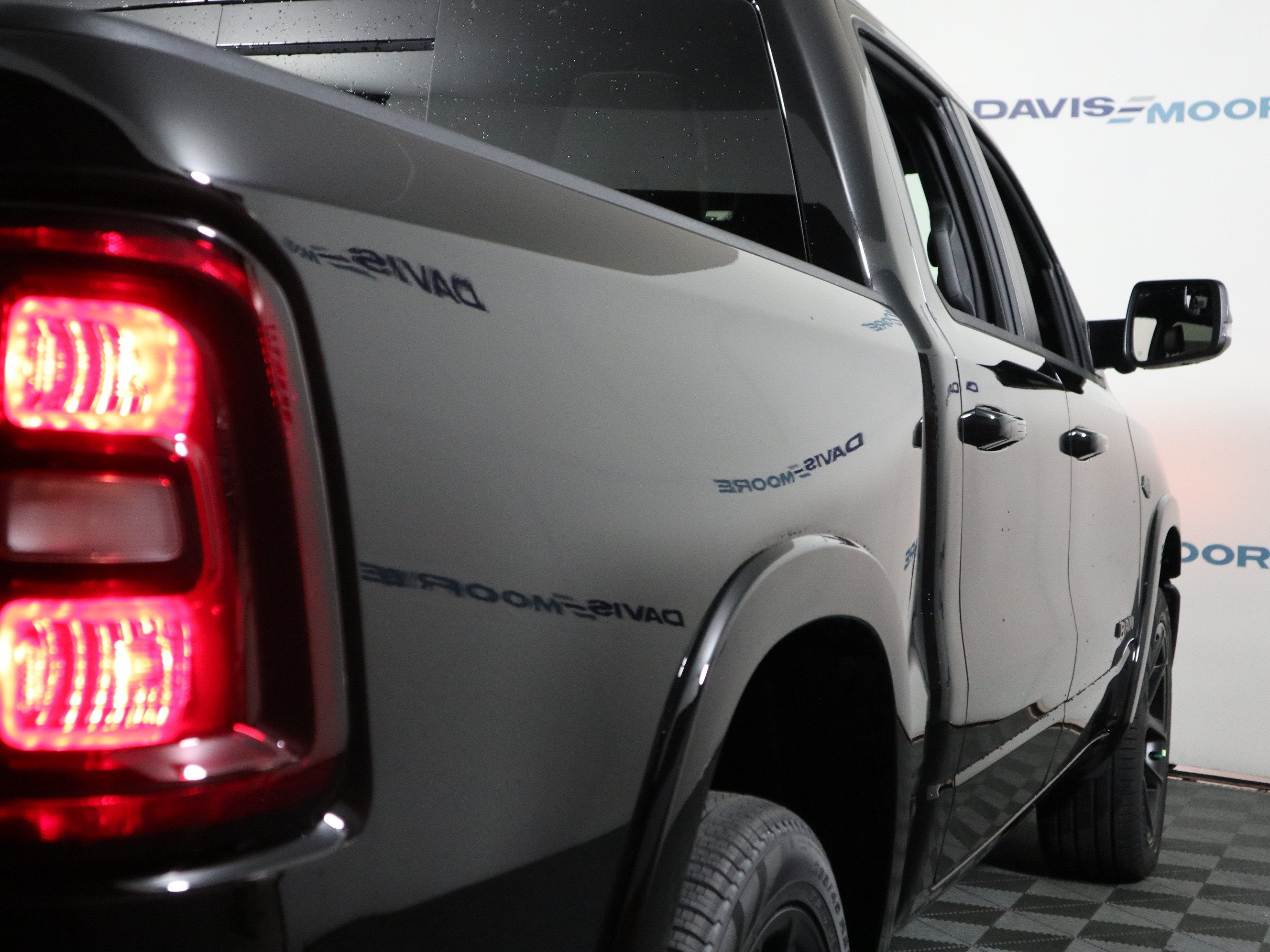 2027 RAM 1500 LARAMIE