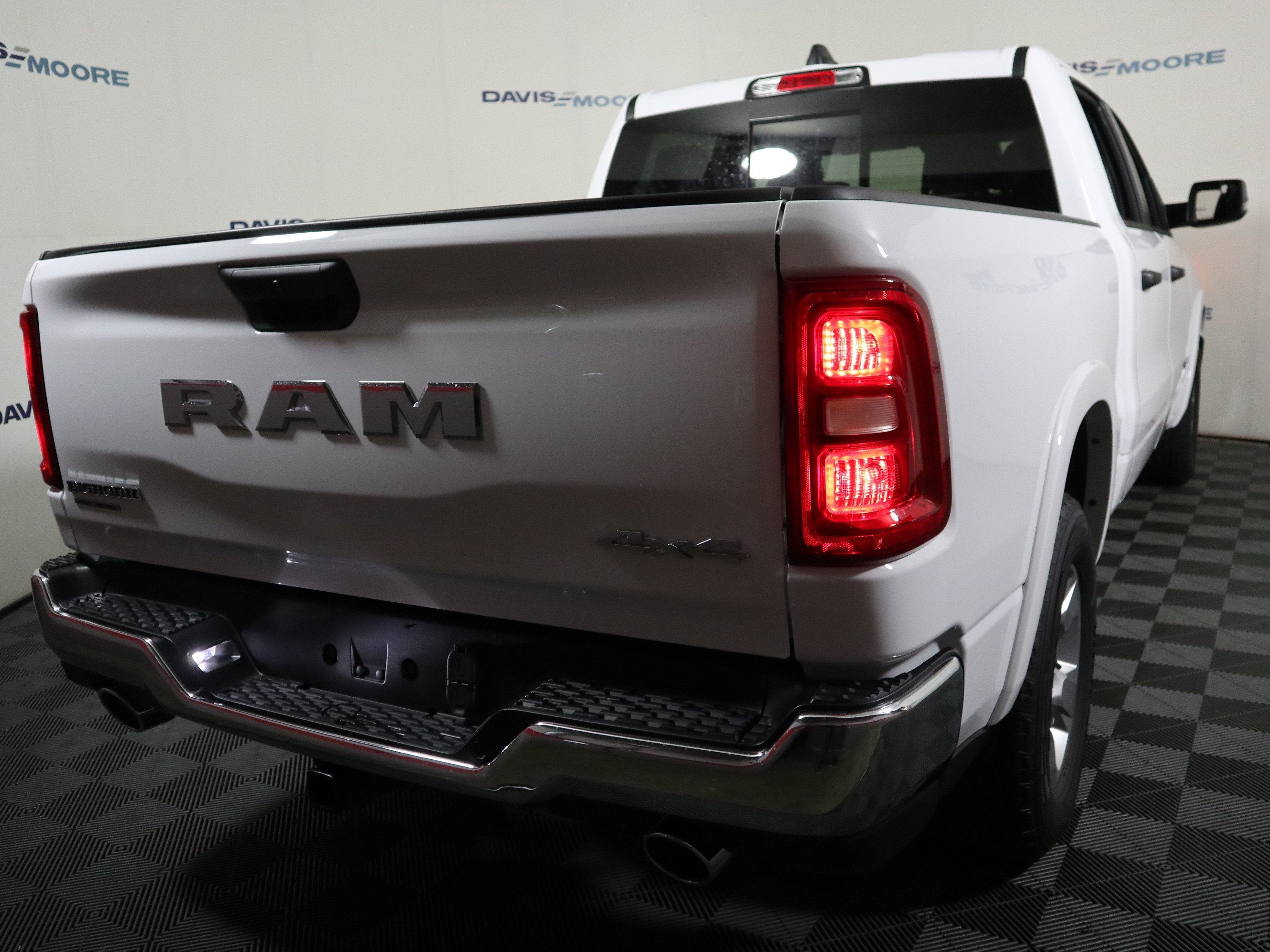 2027 RAM 1500 BIG HORN