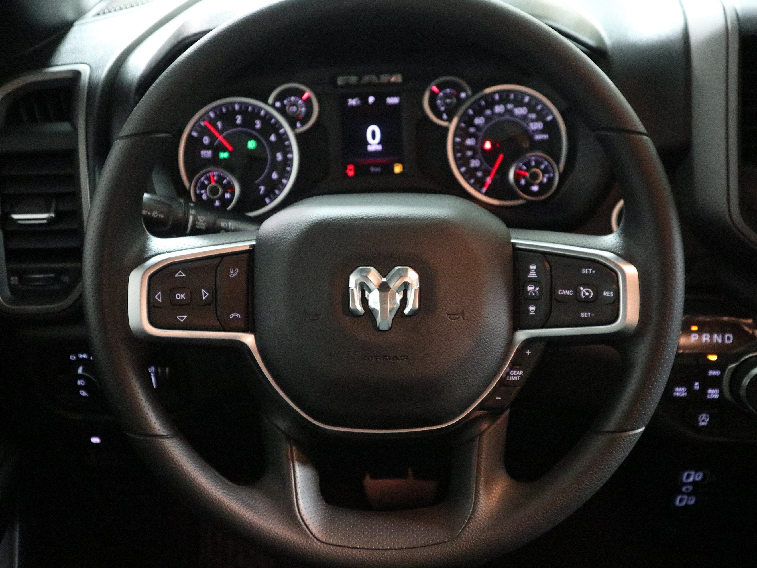 2027 RAM 1500 Express 4x4 Crew Cab