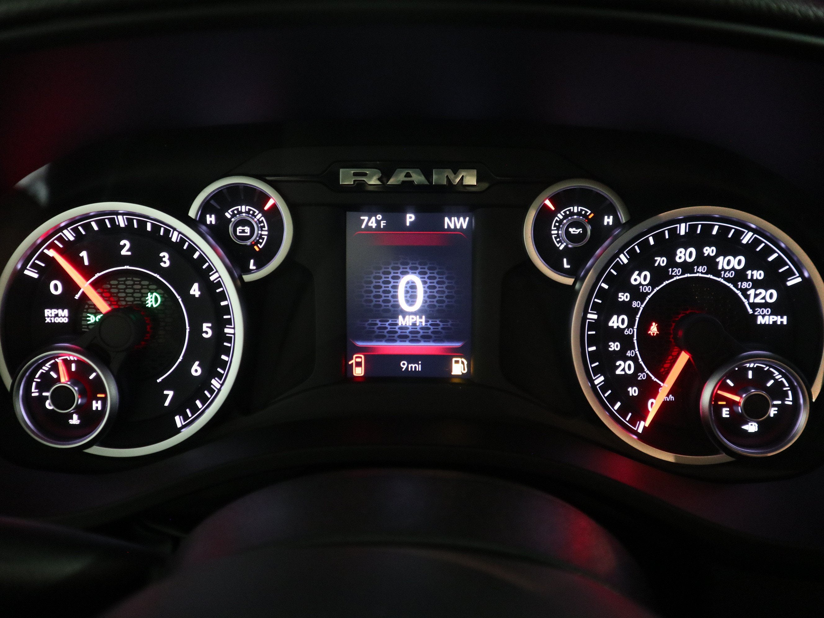 2027 RAM 1500 Express 4x4 Crew Cab