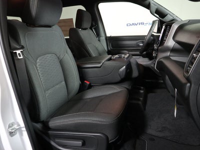 2027 RAM 1500 Express 4x4 Crew Cab