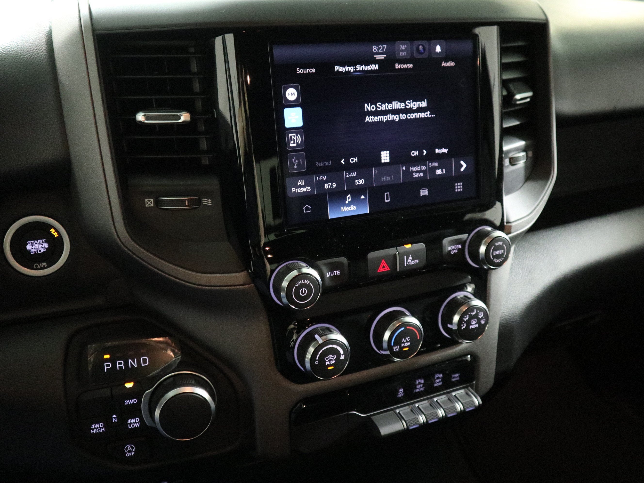 2027 RAM 1500 Express 4x4 Crew Cab