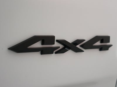 2027 RAM 1500 Express 4x4 Crew Cab