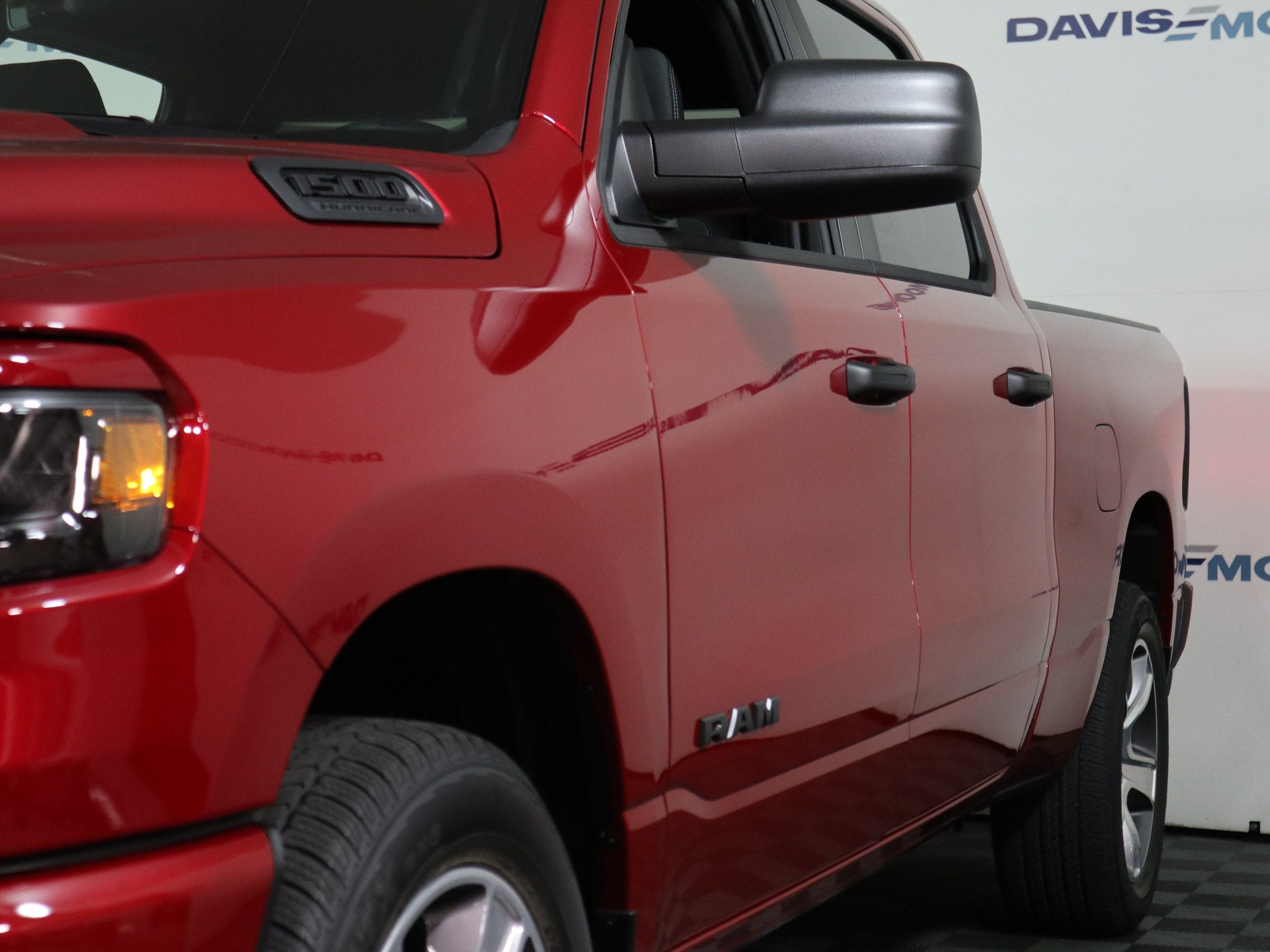 2027 RAM 1500 Express 4x4 Crew Cab