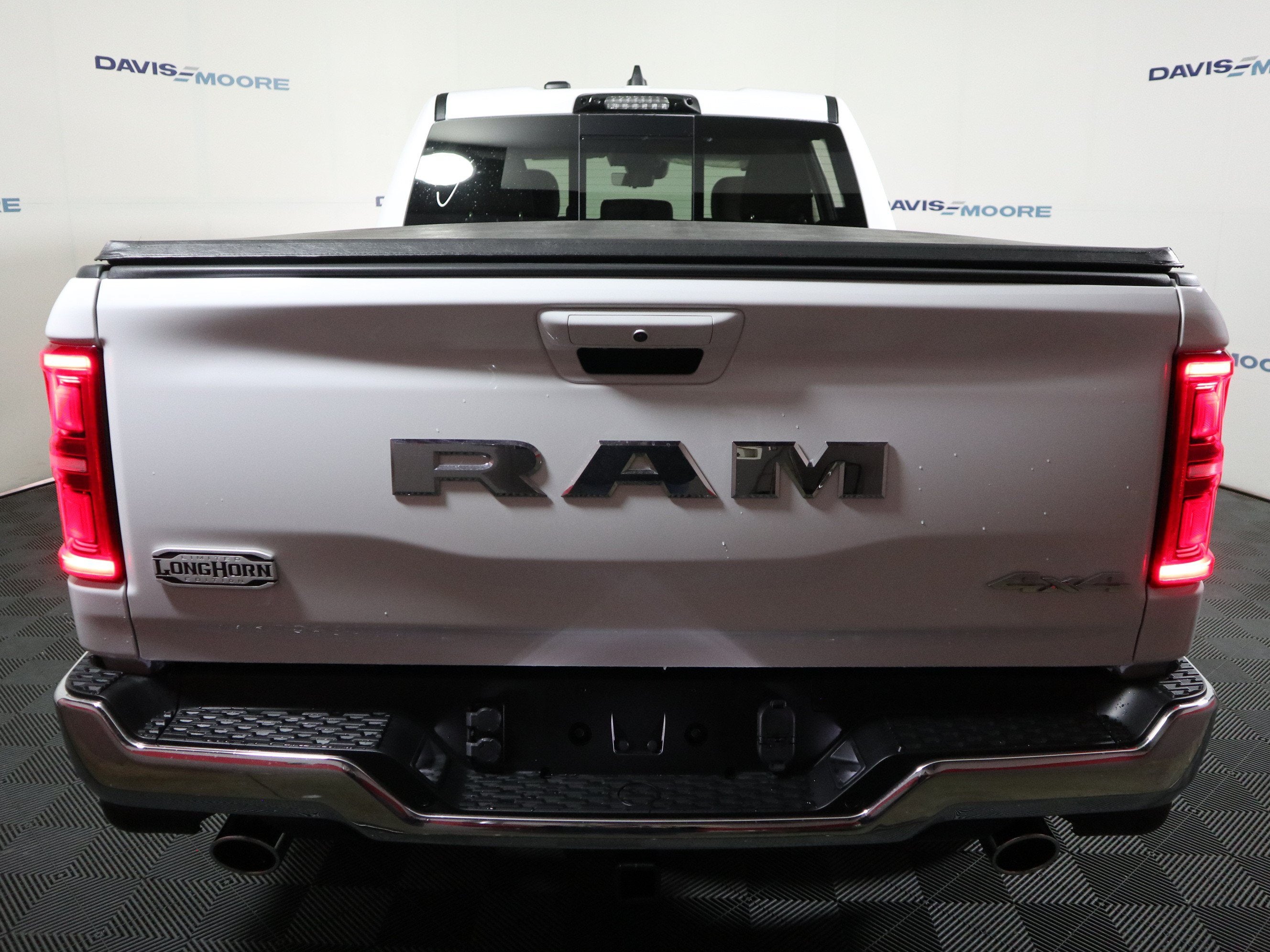 2027 RAM 1500 Longhorn Crew Cab 4x4