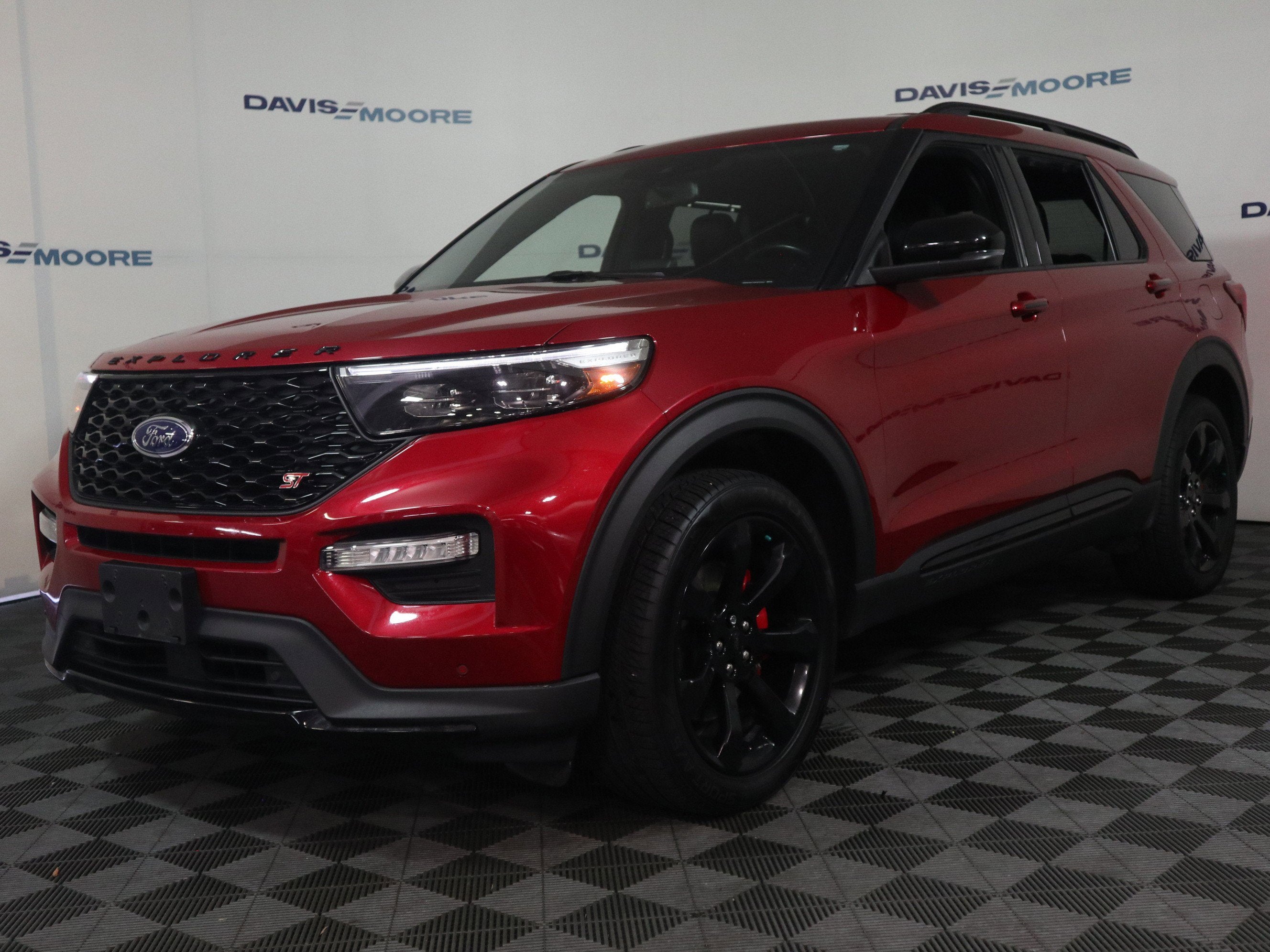2023 Ford Explorer ST 4WD