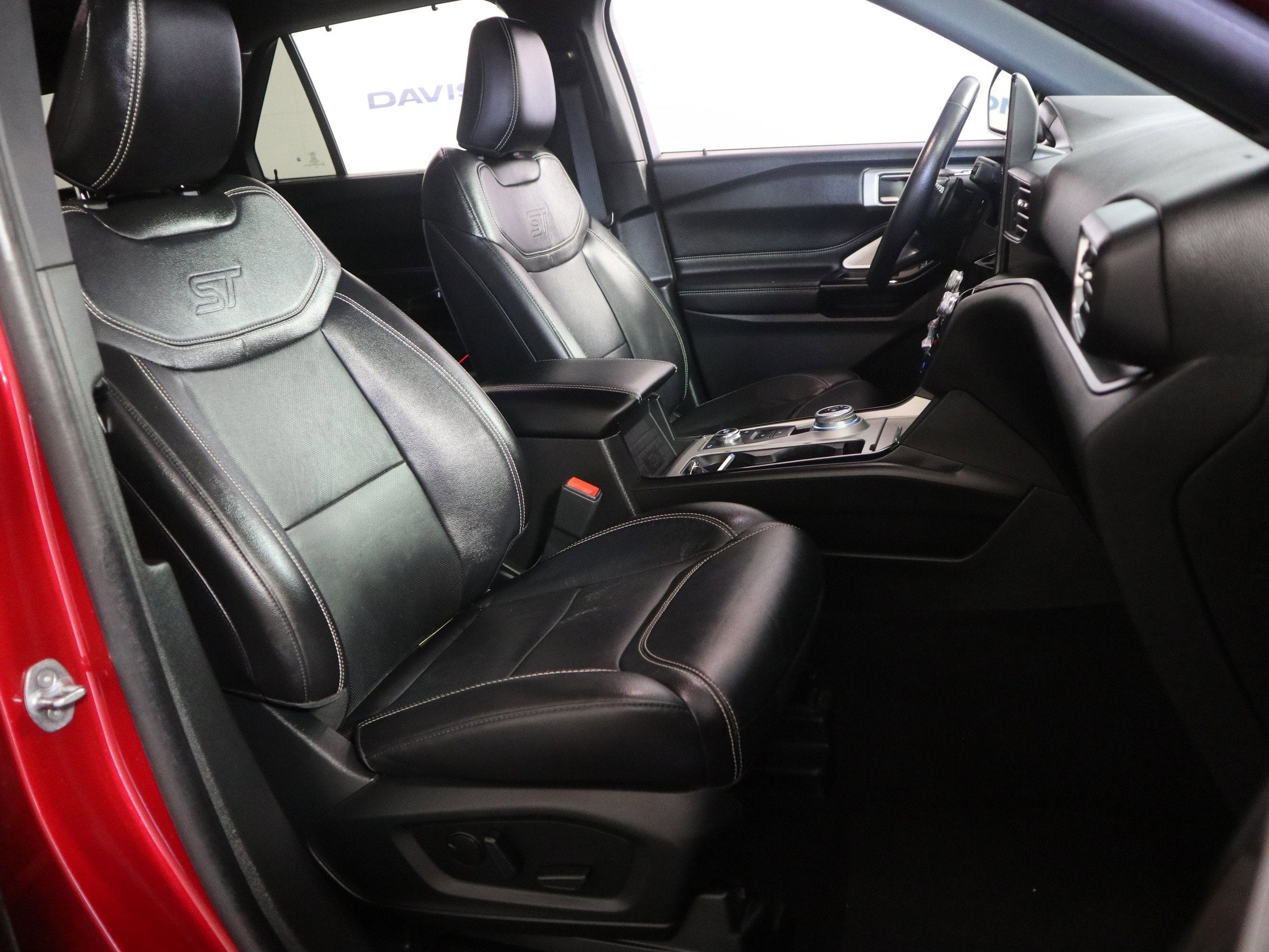 2023 Ford Explorer ST 4WD