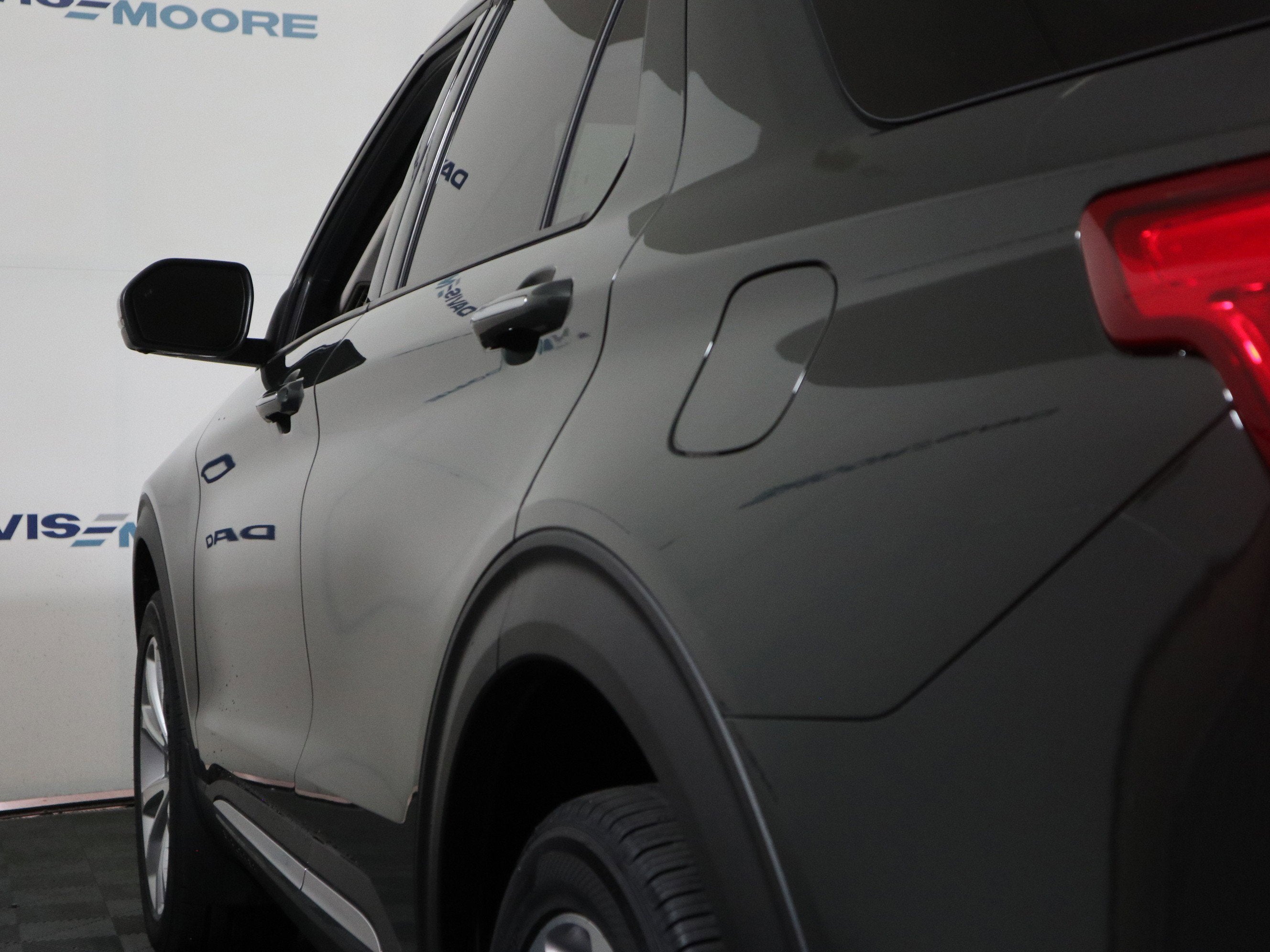 2022 Ford Explorer Platinum 4WD