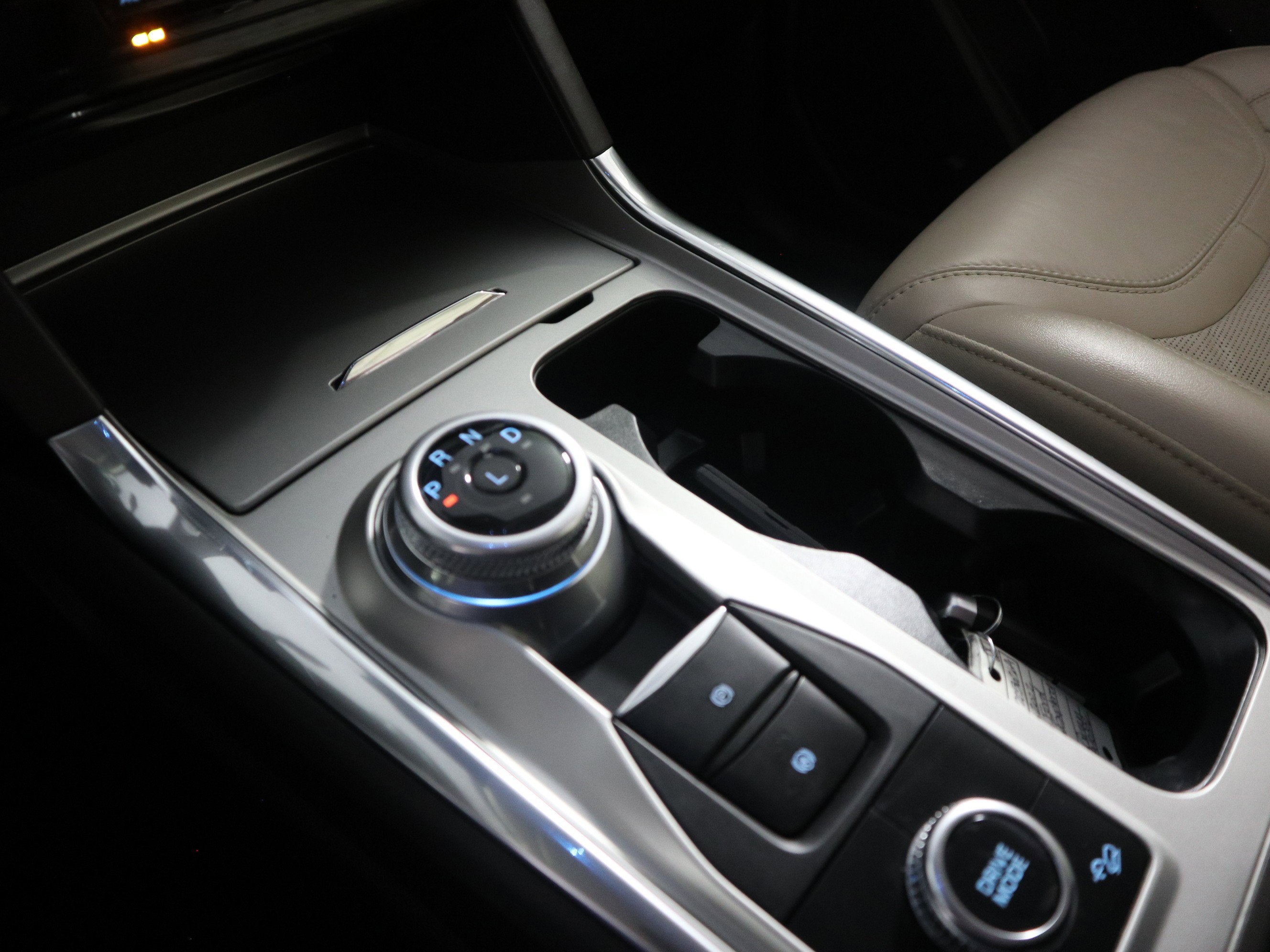 2022 Ford Explorer Platinum 4WD