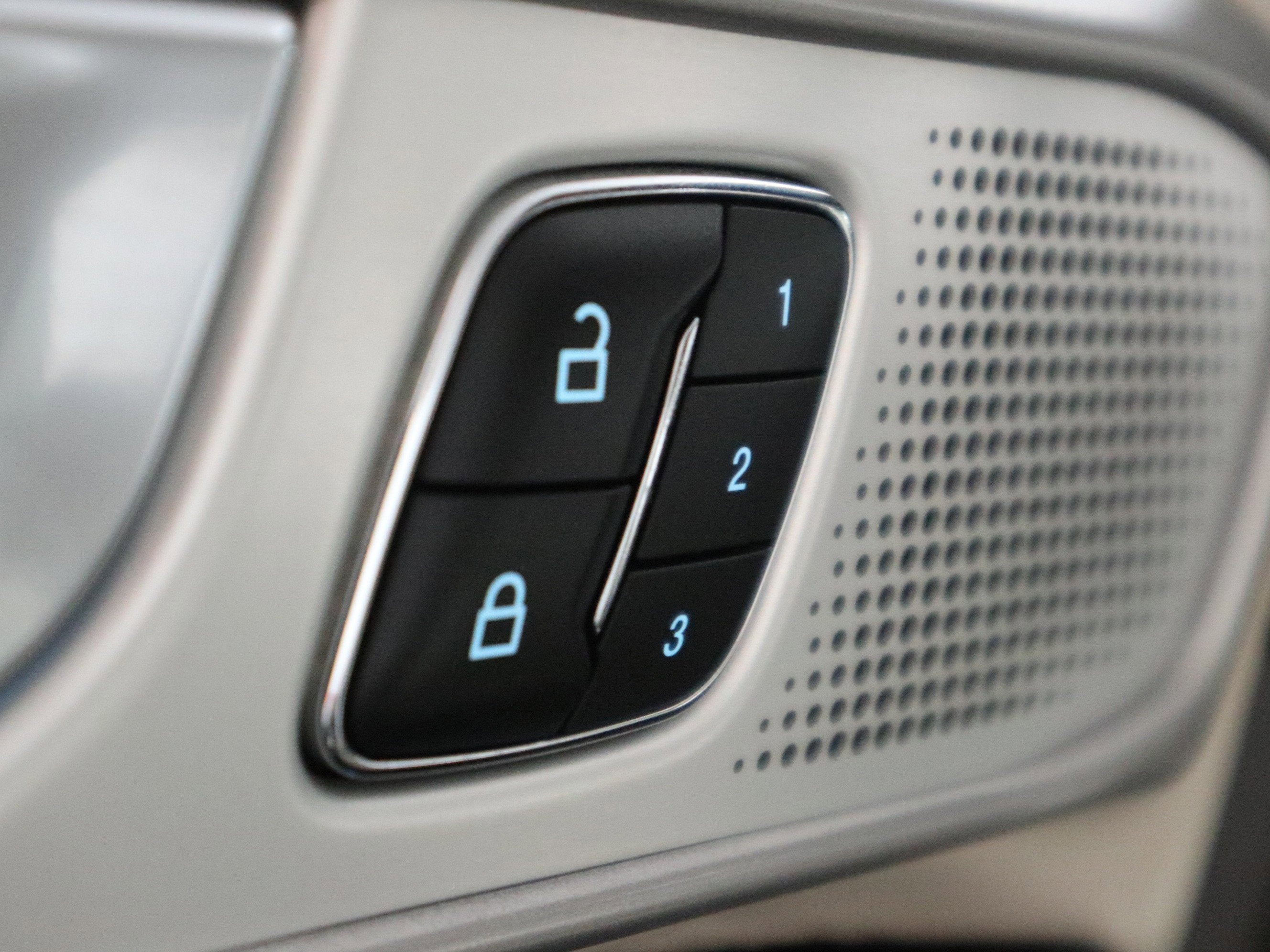 2022 Ford Explorer Platinum 4WD