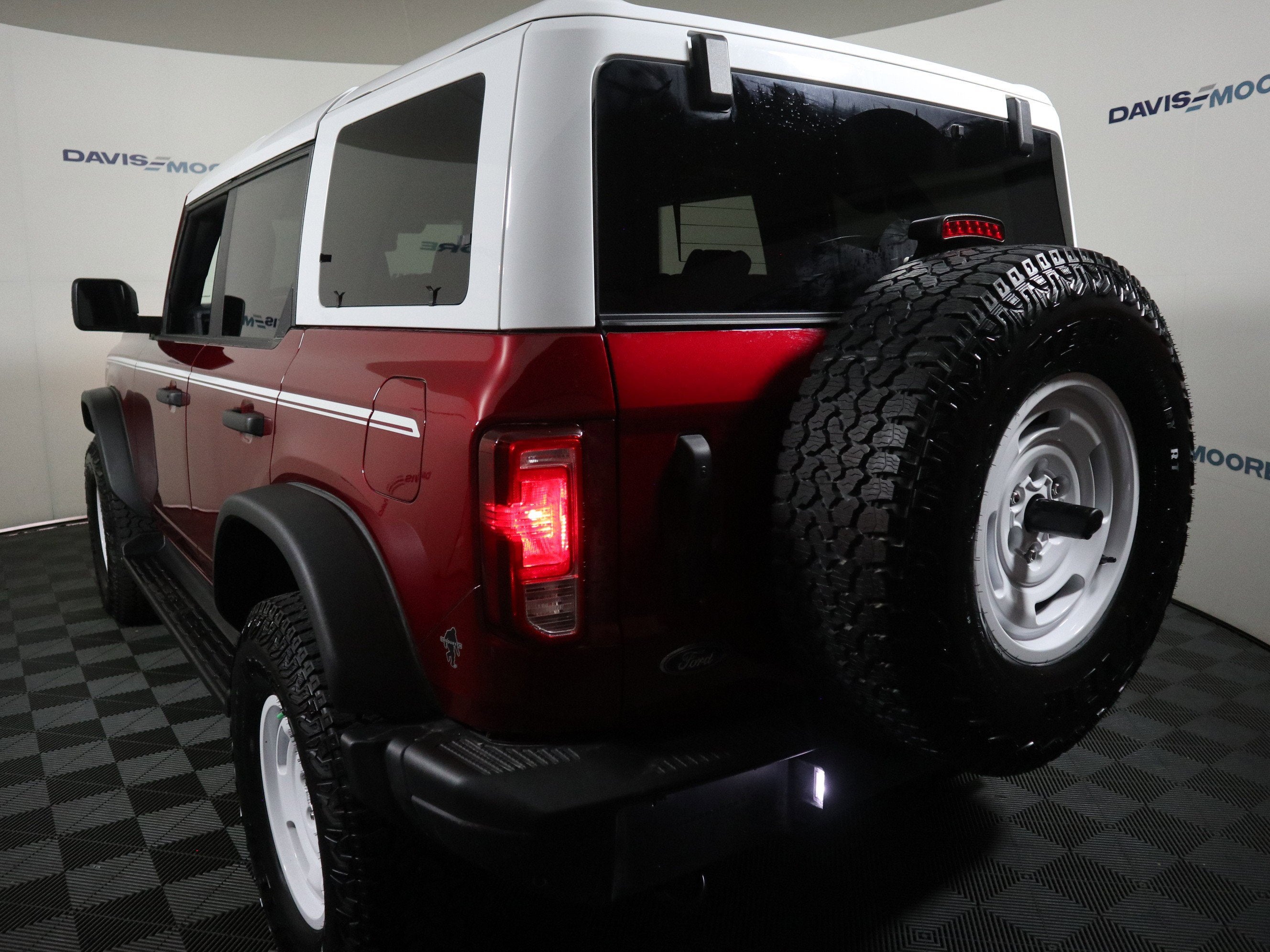 2025 Ford Bronco Heritage Edition