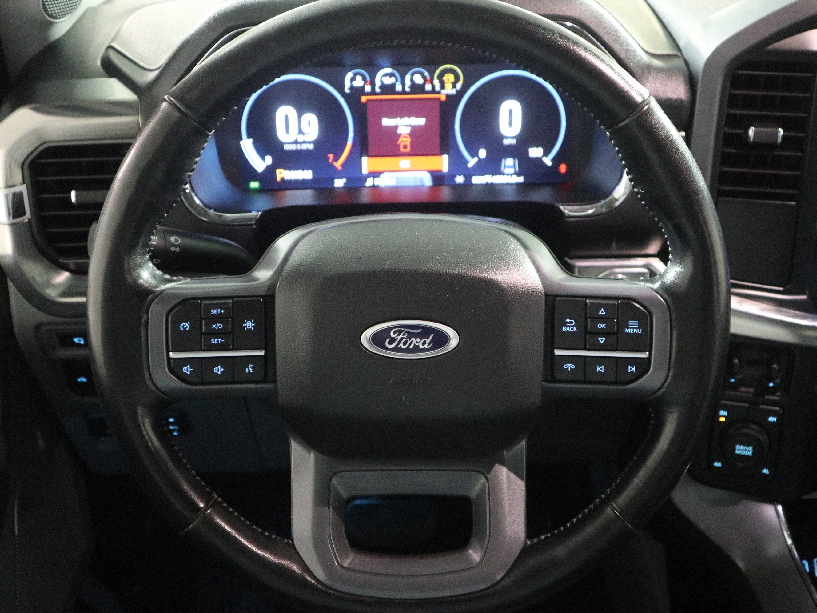 2023 Ford F-150 LARIAT 4WD