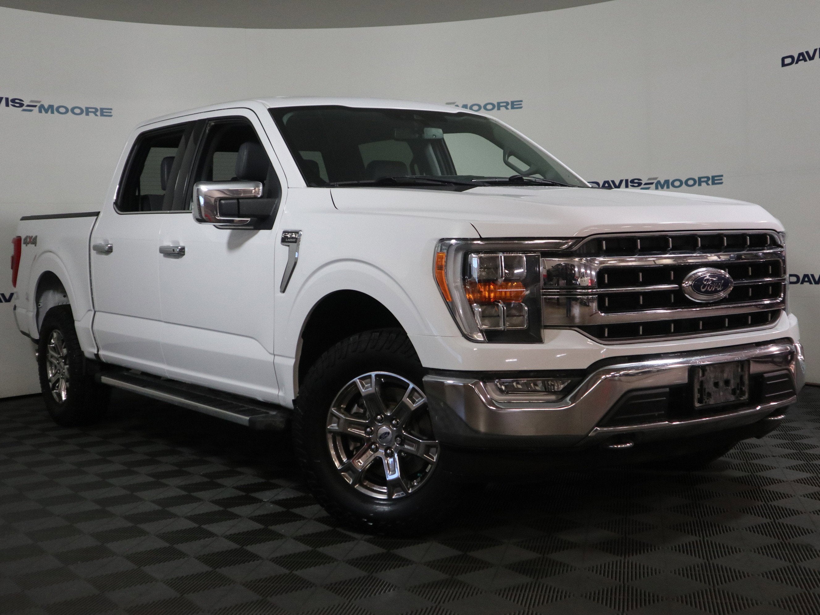 2023 Ford F-150 LARIAT 4WD