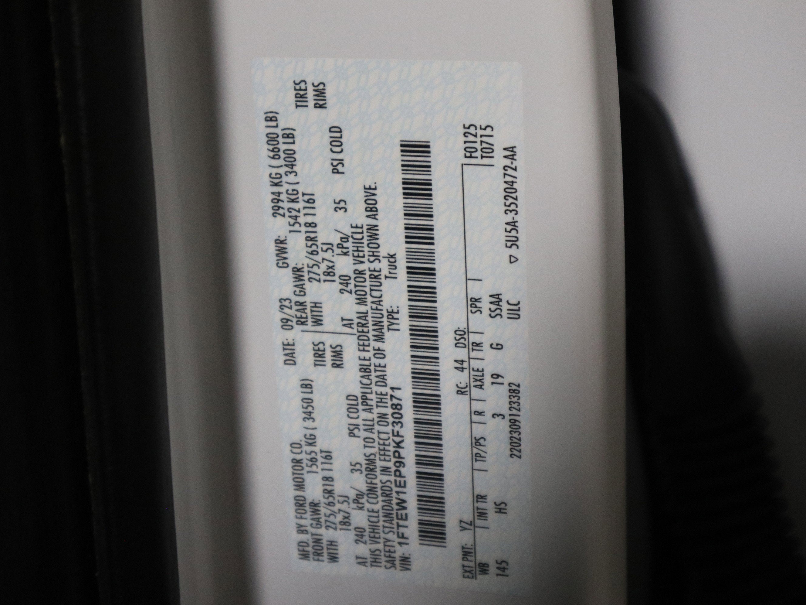 2023 Ford F-150 LARIAT 4WD