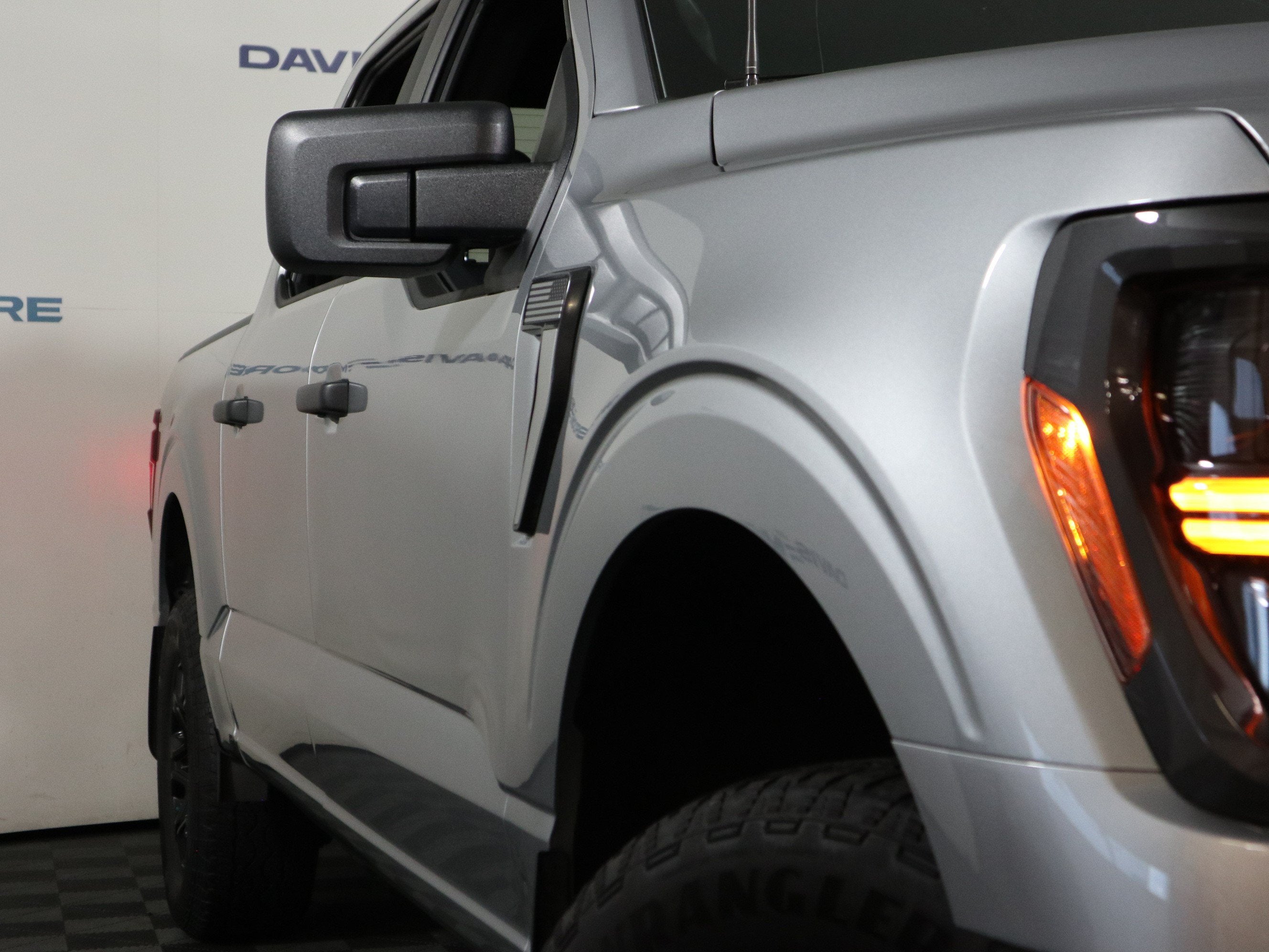 2025 Ford F-150 STX 4WD