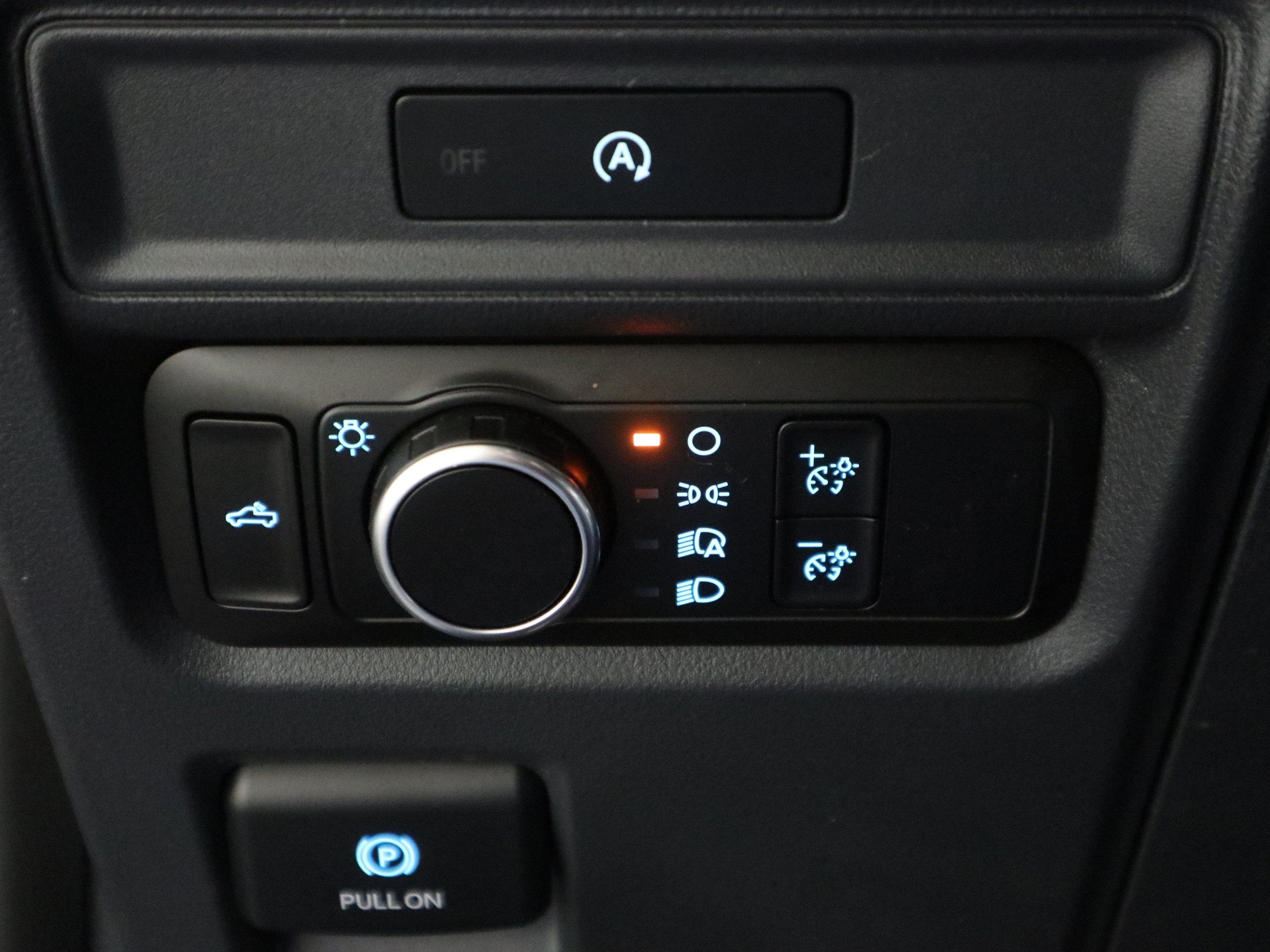 2025 Ford F-150 STX 4WD