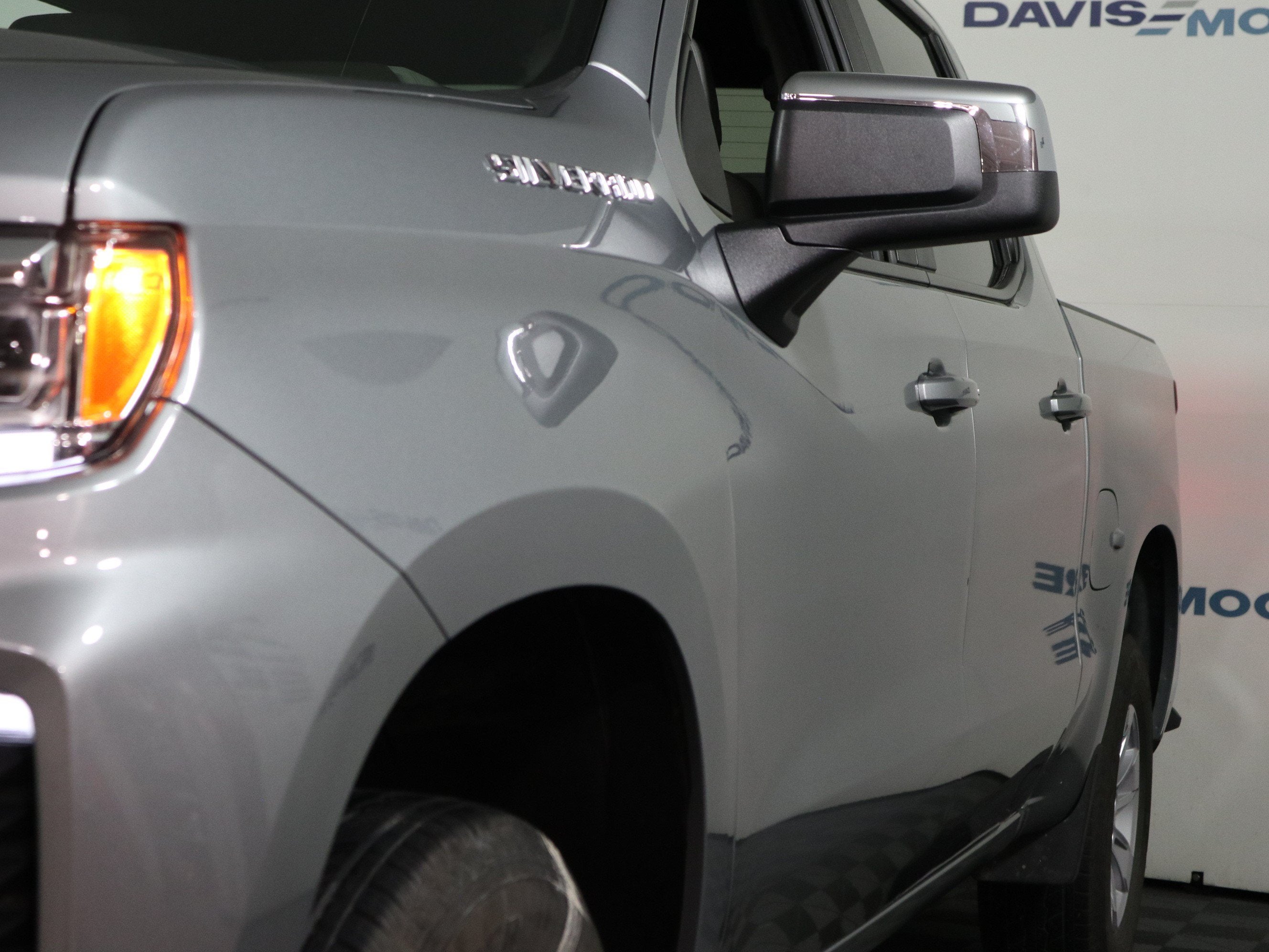 2026 Chevrolet Silverado 1500 LT Crew Cab 4WD