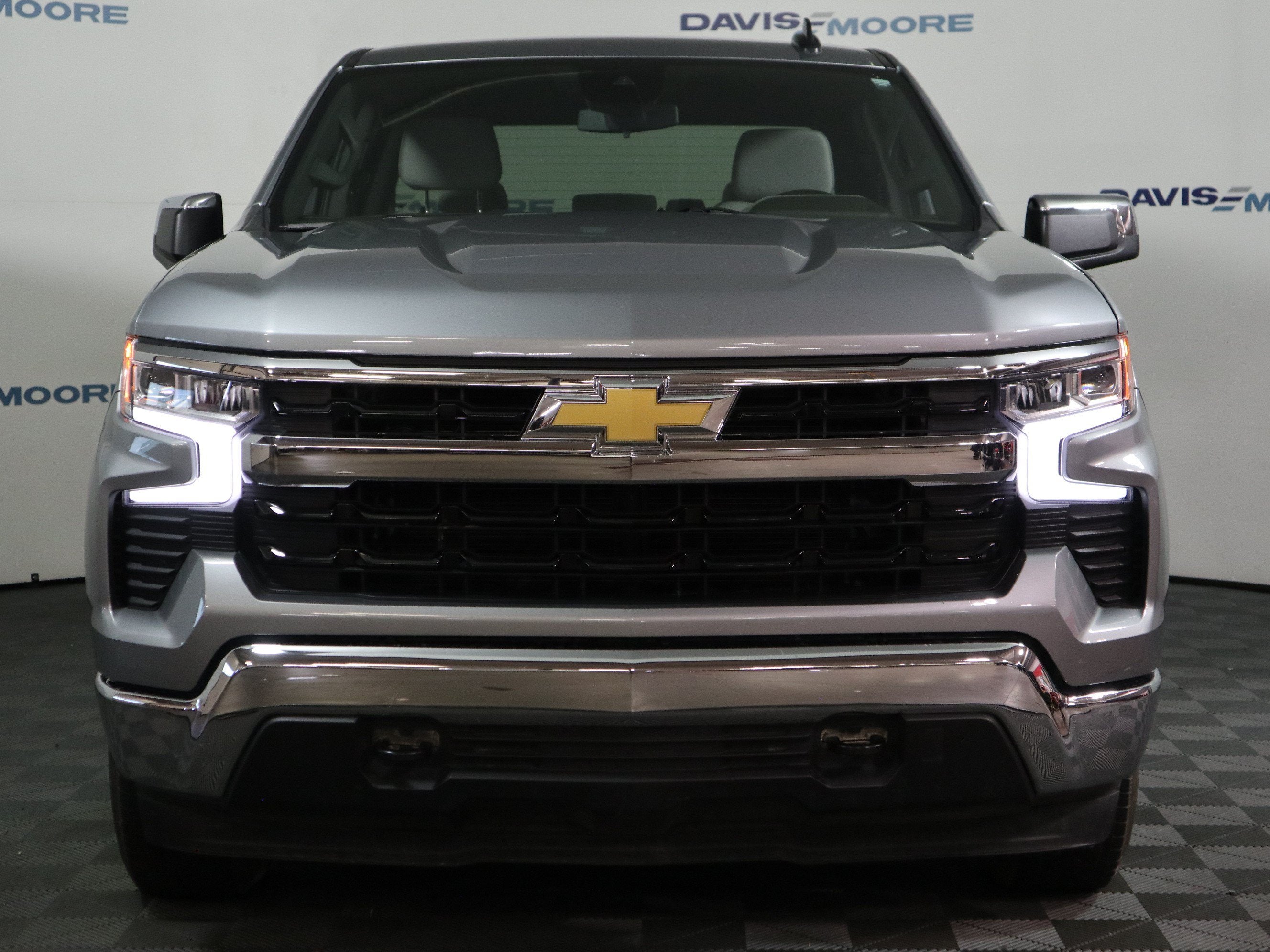2026 Chevrolet Silverado 1500 LT Crew Cab 4WD