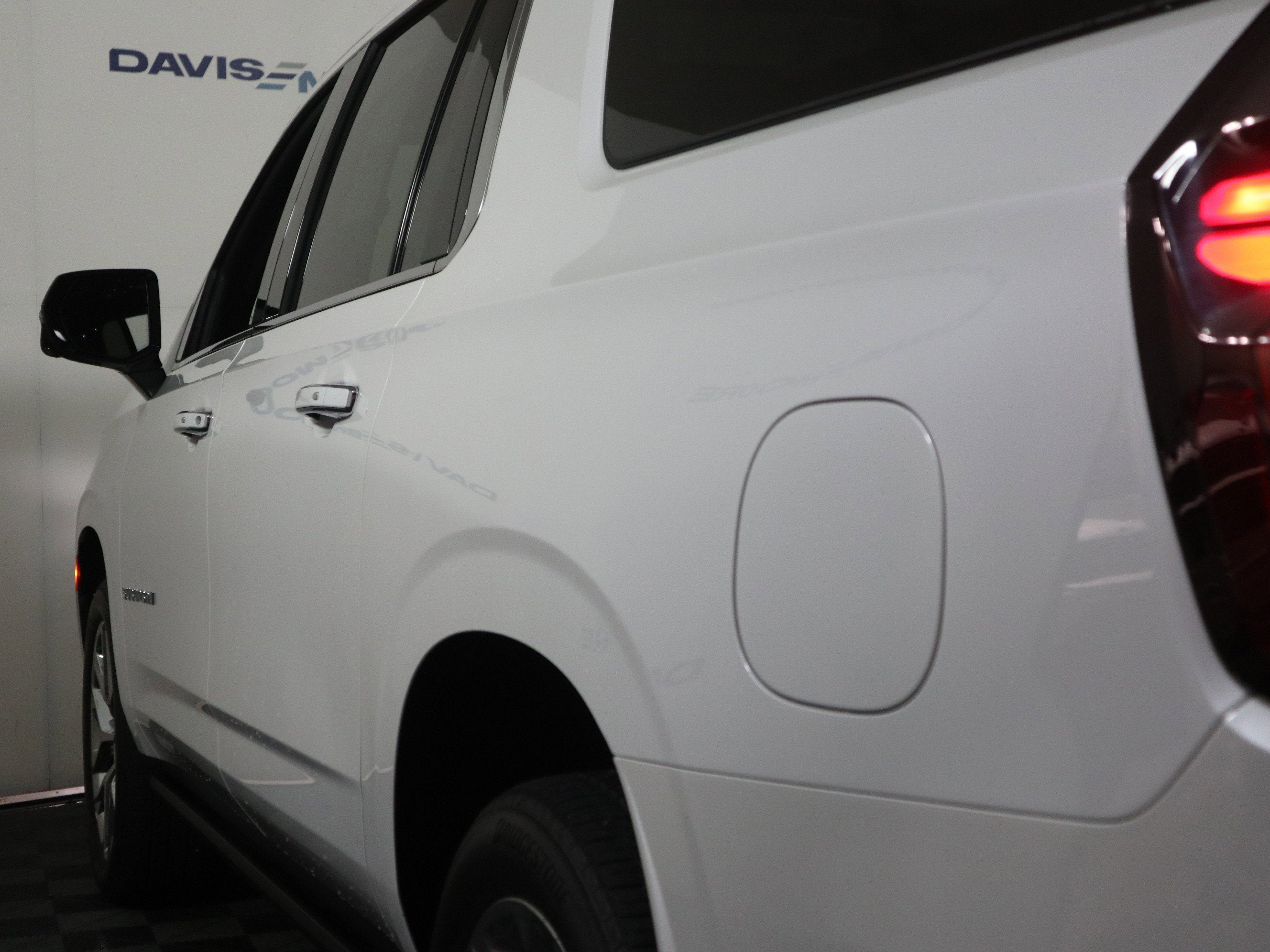 2024 Chevrolet Suburban Premier 4WD