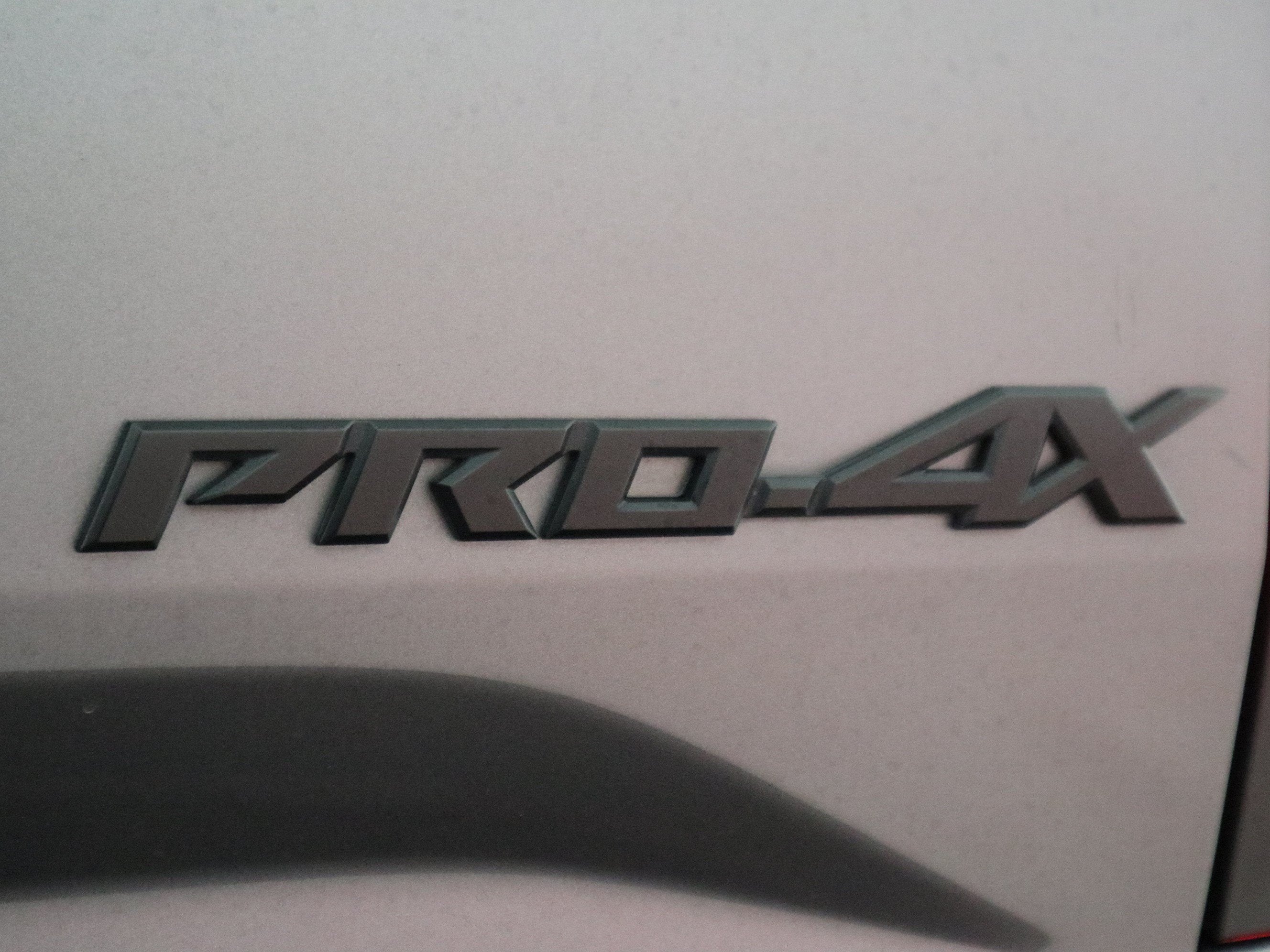 2024 Nissan Frontier PRO-4X Crew Cab