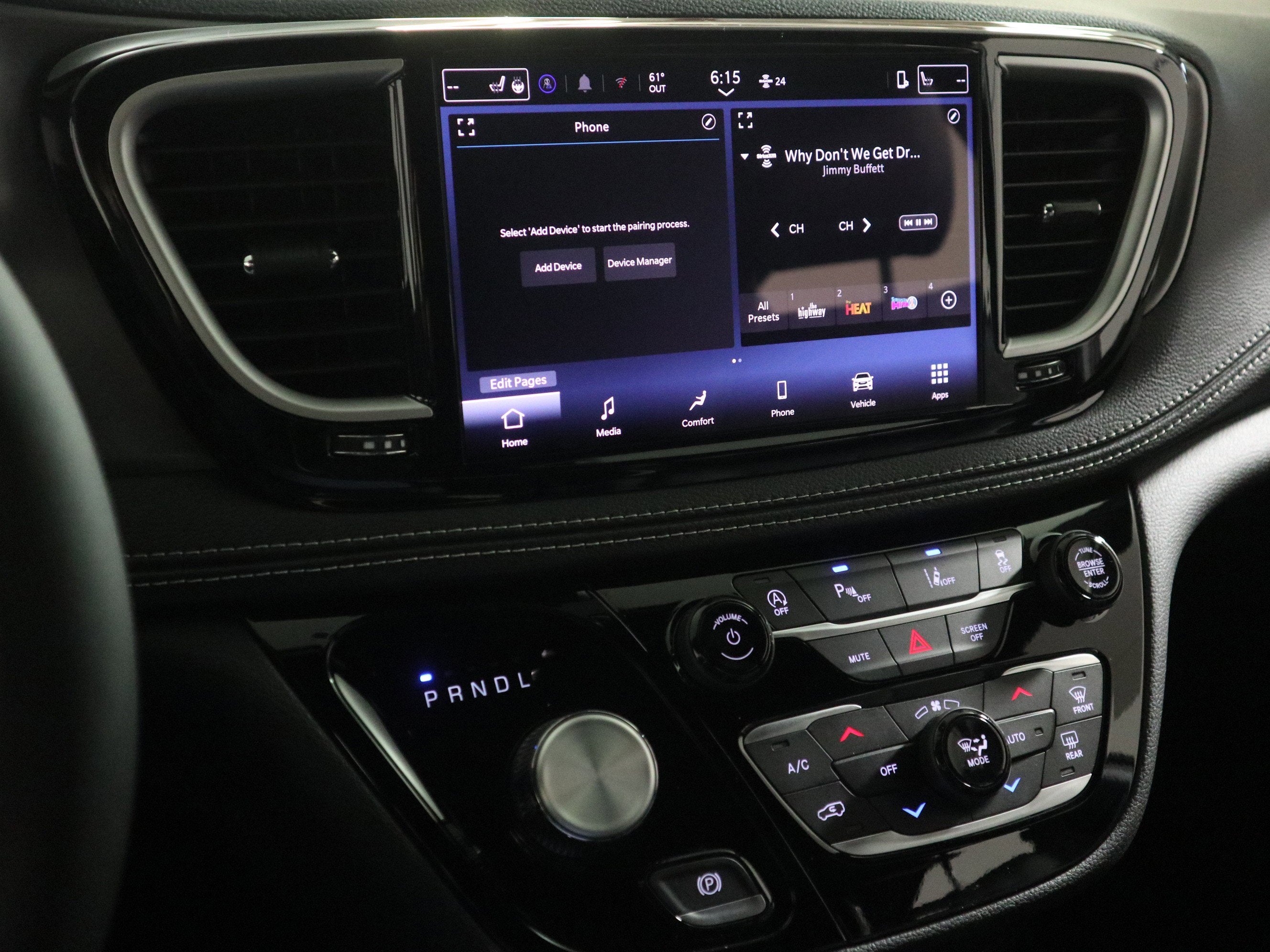 2026 Chrysler Pacifica Select