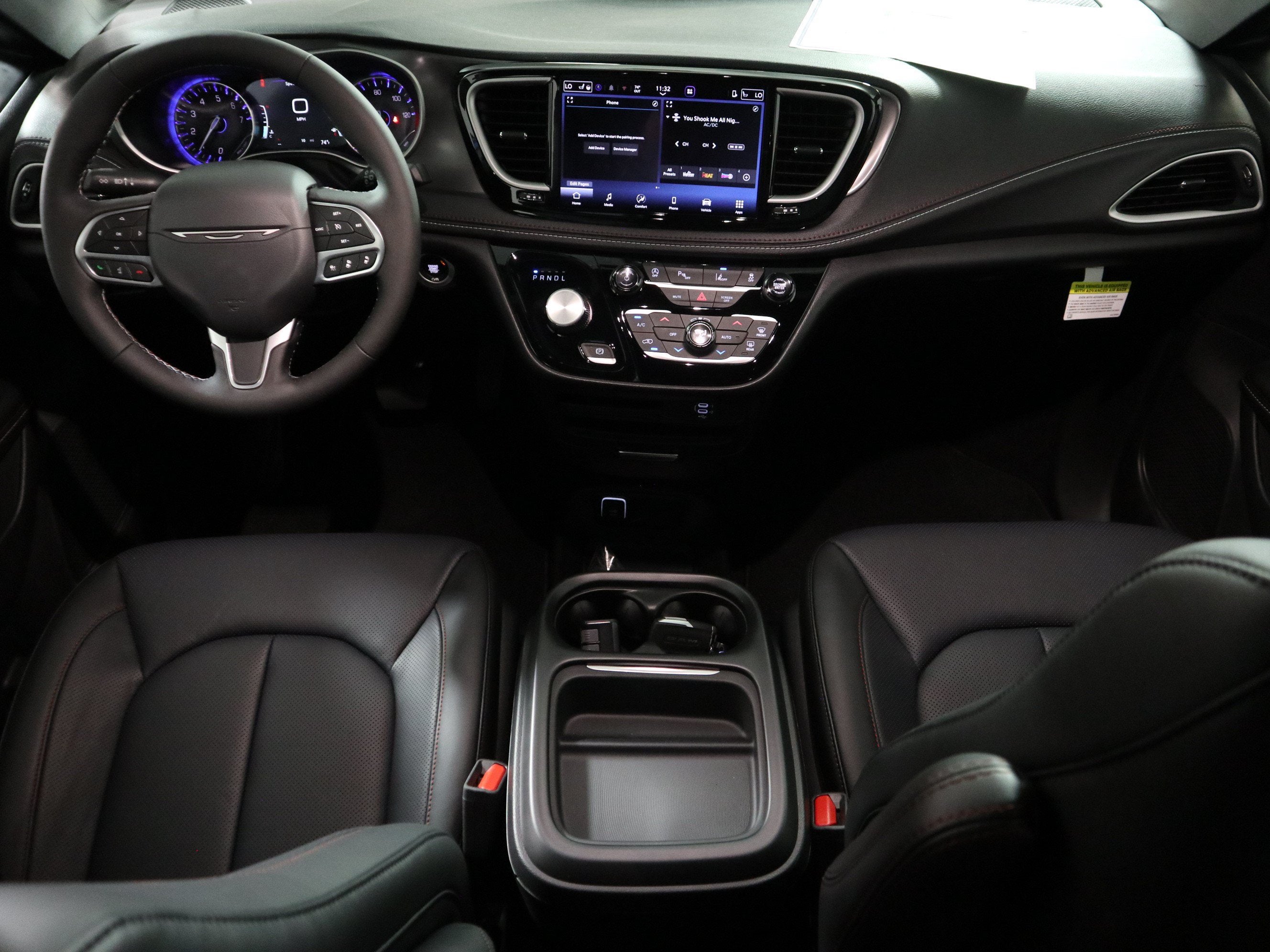 2027 Chrysler Pacifica Select