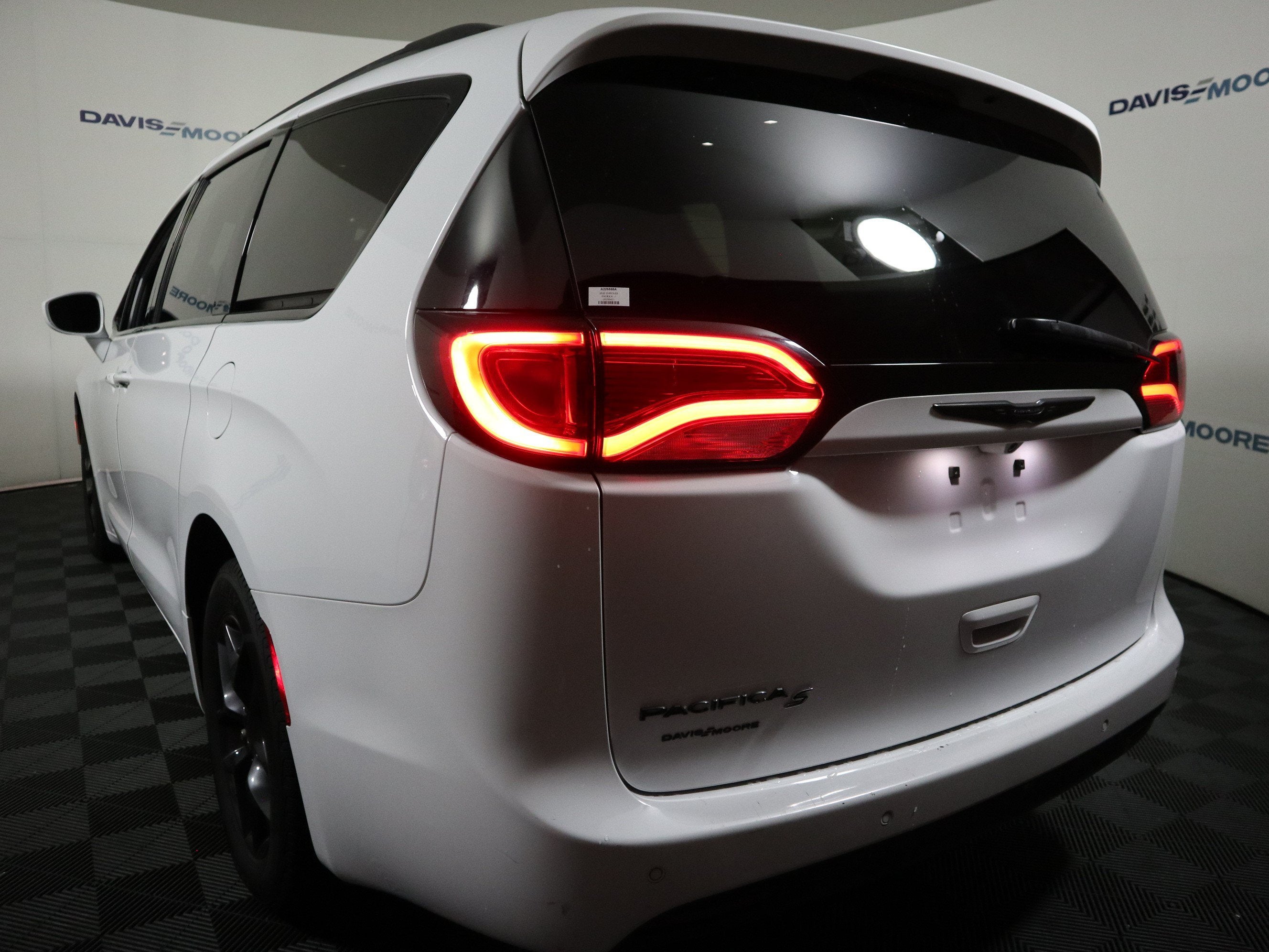2020 Chrysler Pacifica Touring L